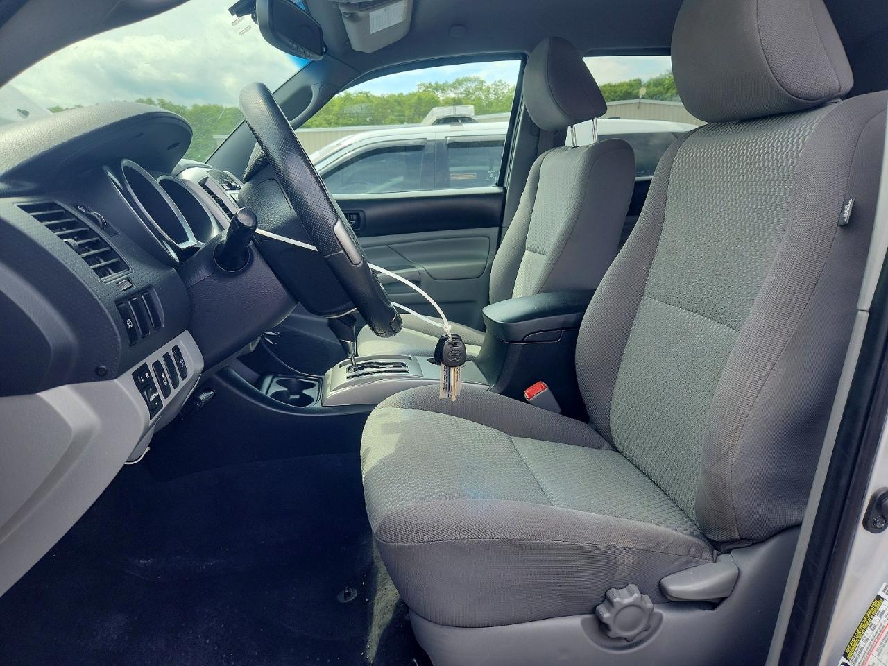 2012 Toyota Tacoma Double Cab Silver vin: 3TMLU4EN7CM098149