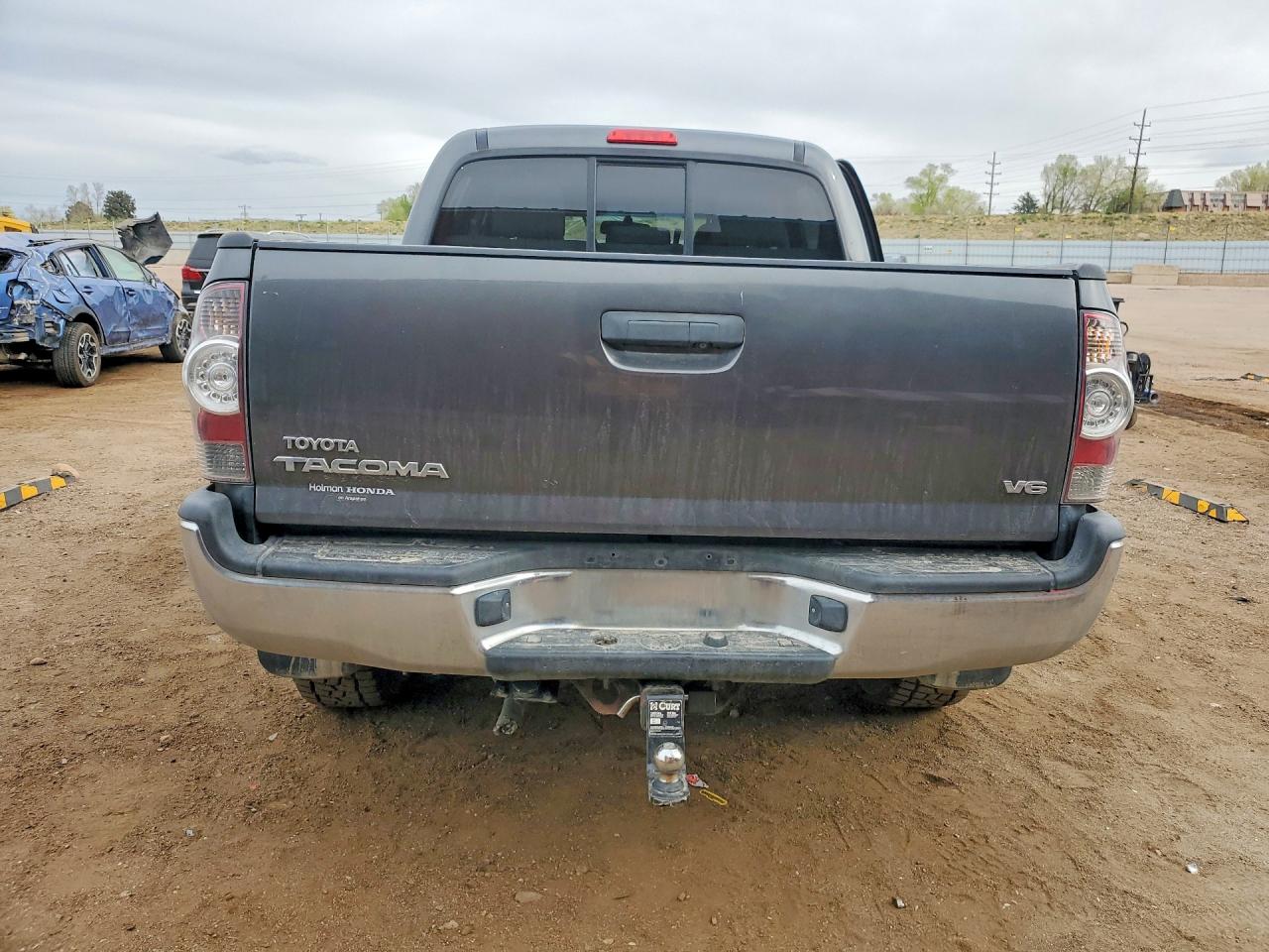 2013 Toyota Tacoma V6 Charcoal vin: 3TMLU4EN7DM105246