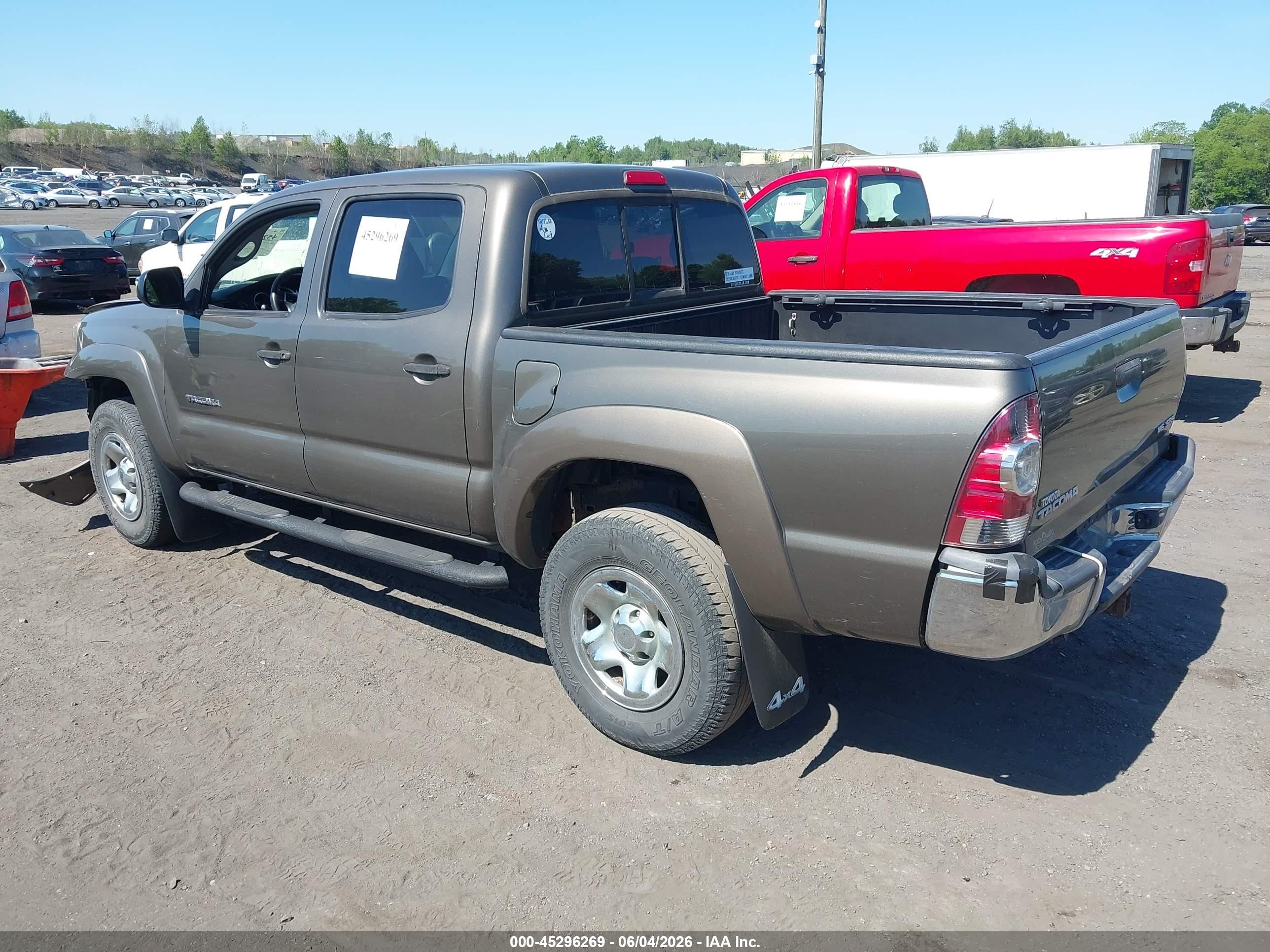 2013 Toyota Tacoma Base V6 Brown vin: 3TMLU4EN7DM112133
