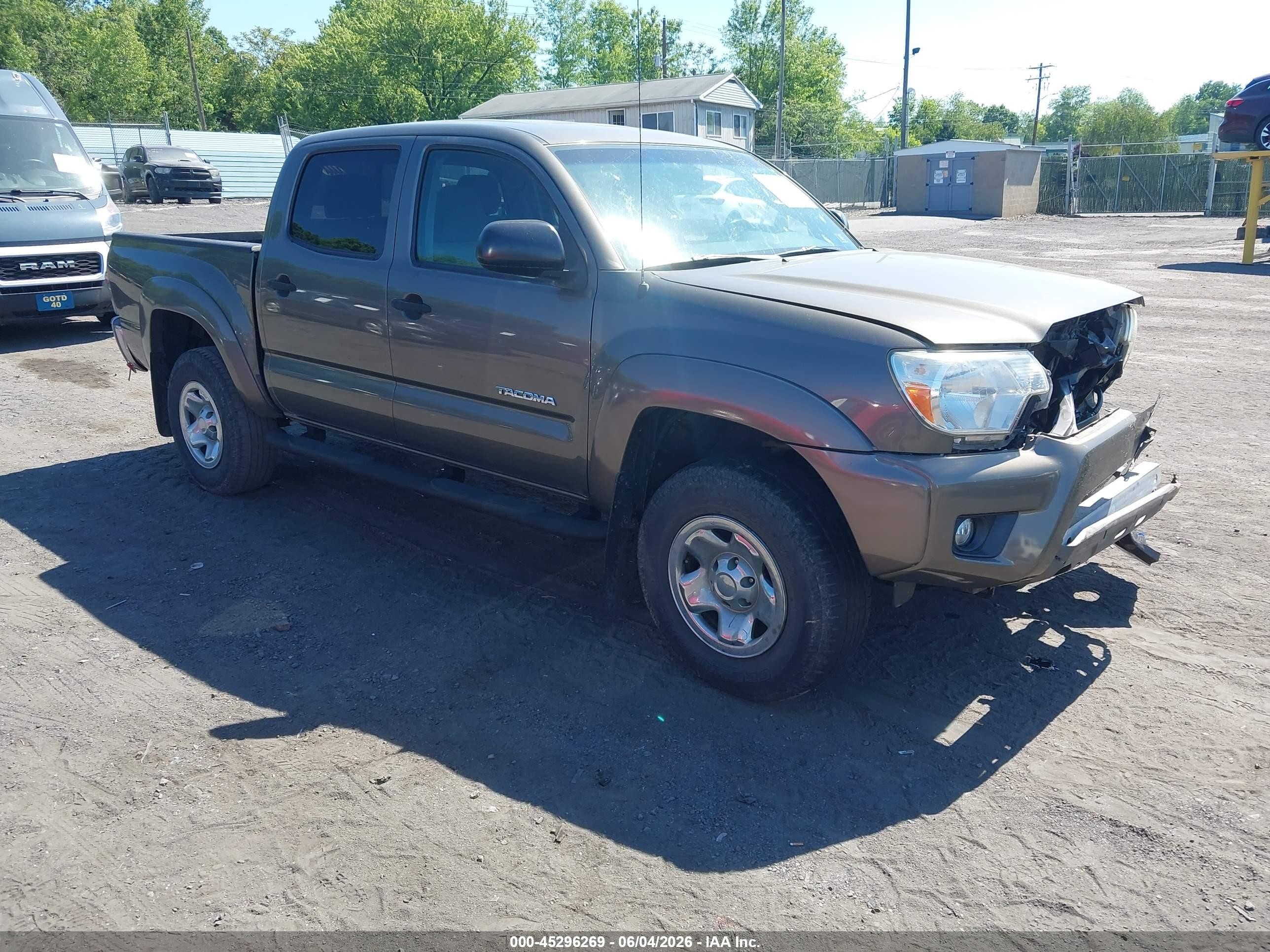 2013 Toyota Tacoma Base V6 Brown vin: 3TMLU4EN7DM112133