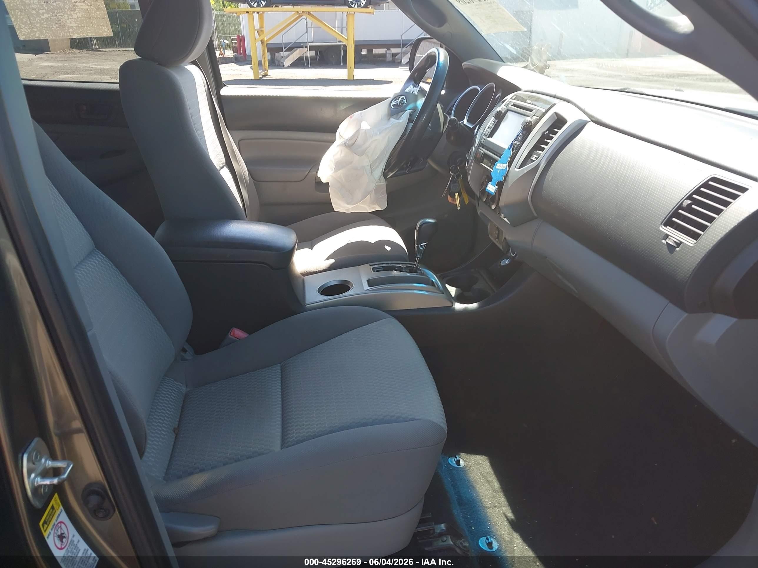2013 Toyota Tacoma Base V6 Brown vin: 3TMLU4EN7DM112133