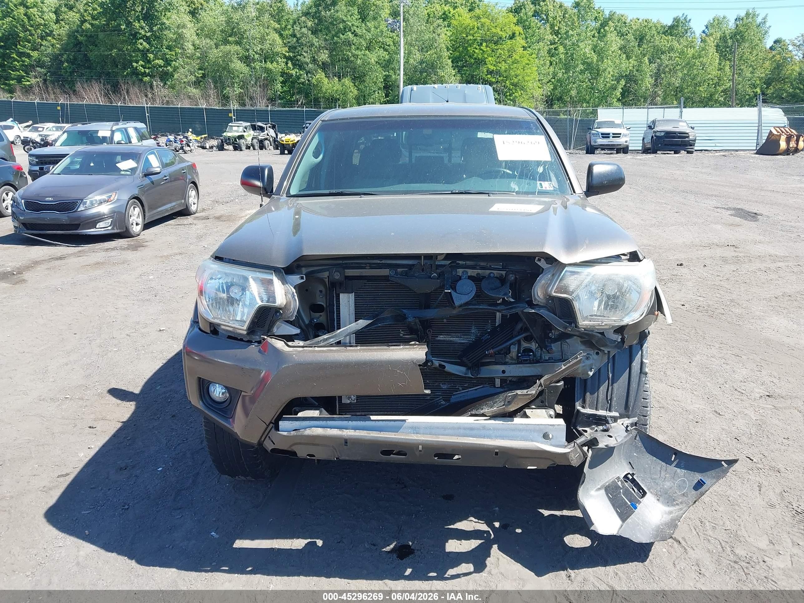 2013 Toyota Tacoma Base V6 Brown vin: 3TMLU4EN7DM112133