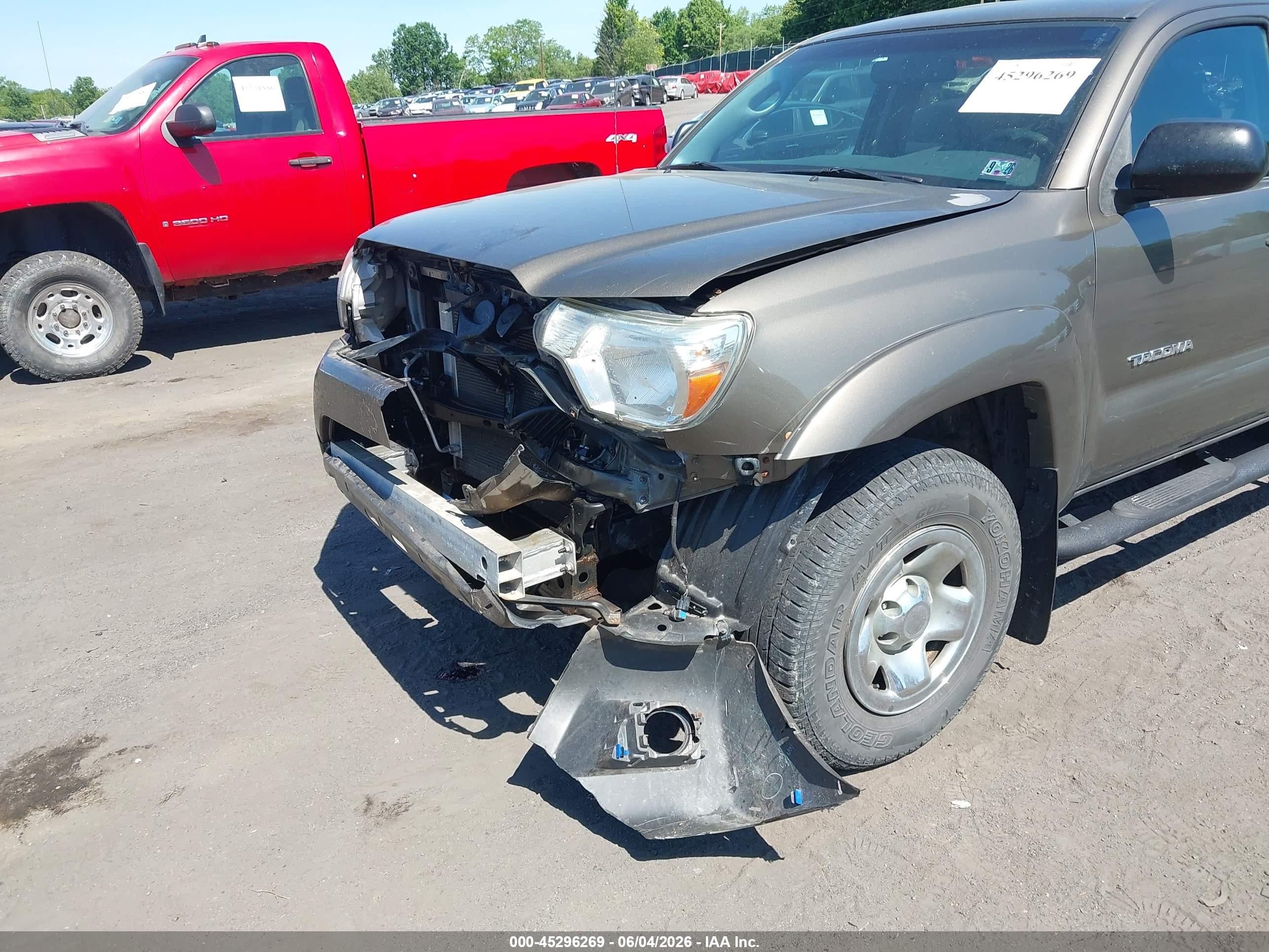 2013 Toyota Tacoma Base V6 Brown vin: 3TMLU4EN7DM112133