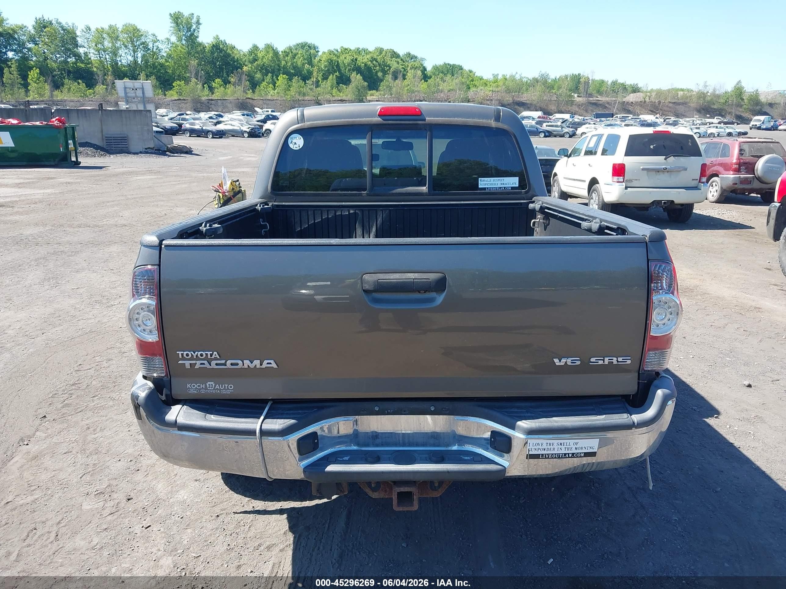 2013 Toyota Tacoma Base V6 Brown vin: 3TMLU4EN7DM112133