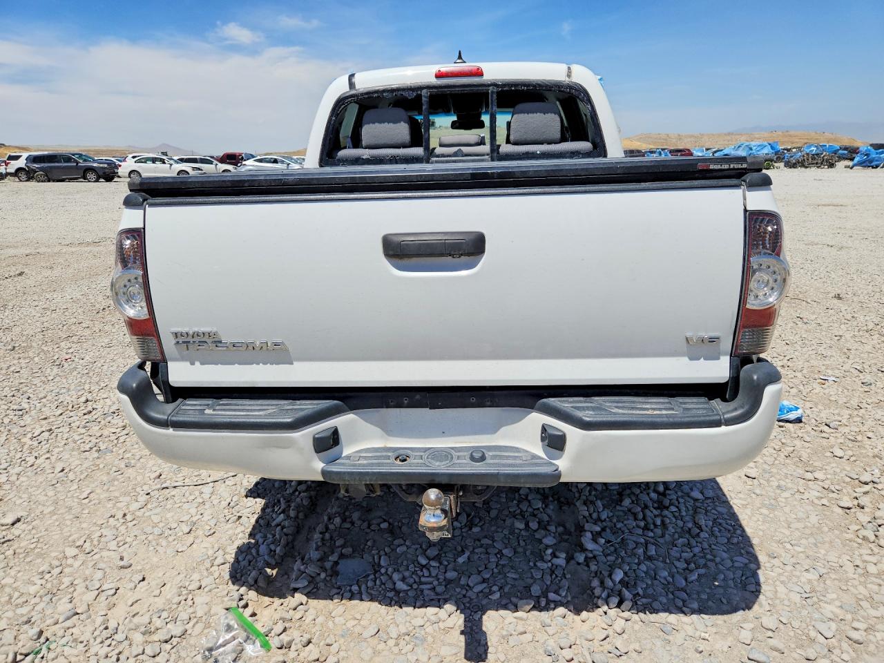 2013 Toyota Tacoma Double Cab White vin: 3TMLU4EN7DM116456