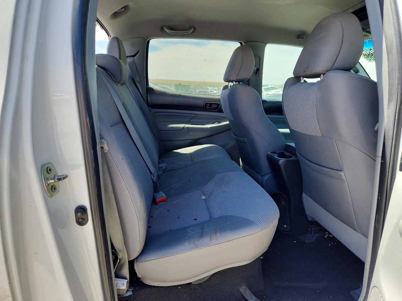 2013 Toyota Tacoma Double Cab White vin: 3TMLU4EN7DM116456