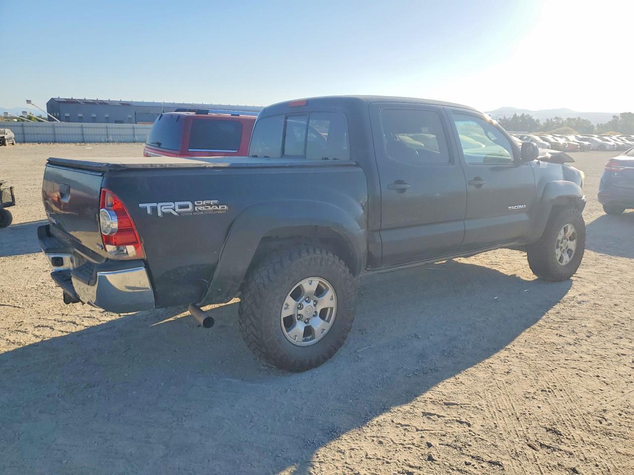 2013 Toyota Tacoma Double Cab Black vin: 3TMLU4EN7DM127568