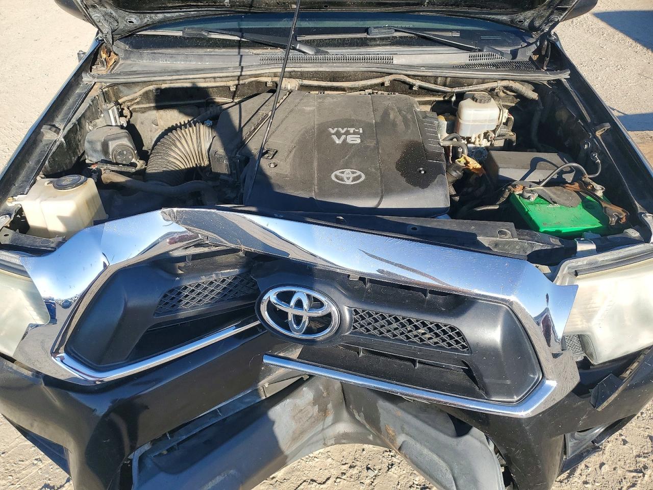 2013 Toyota Tacoma Double Cab Black vin: 3TMLU4EN7DM127568