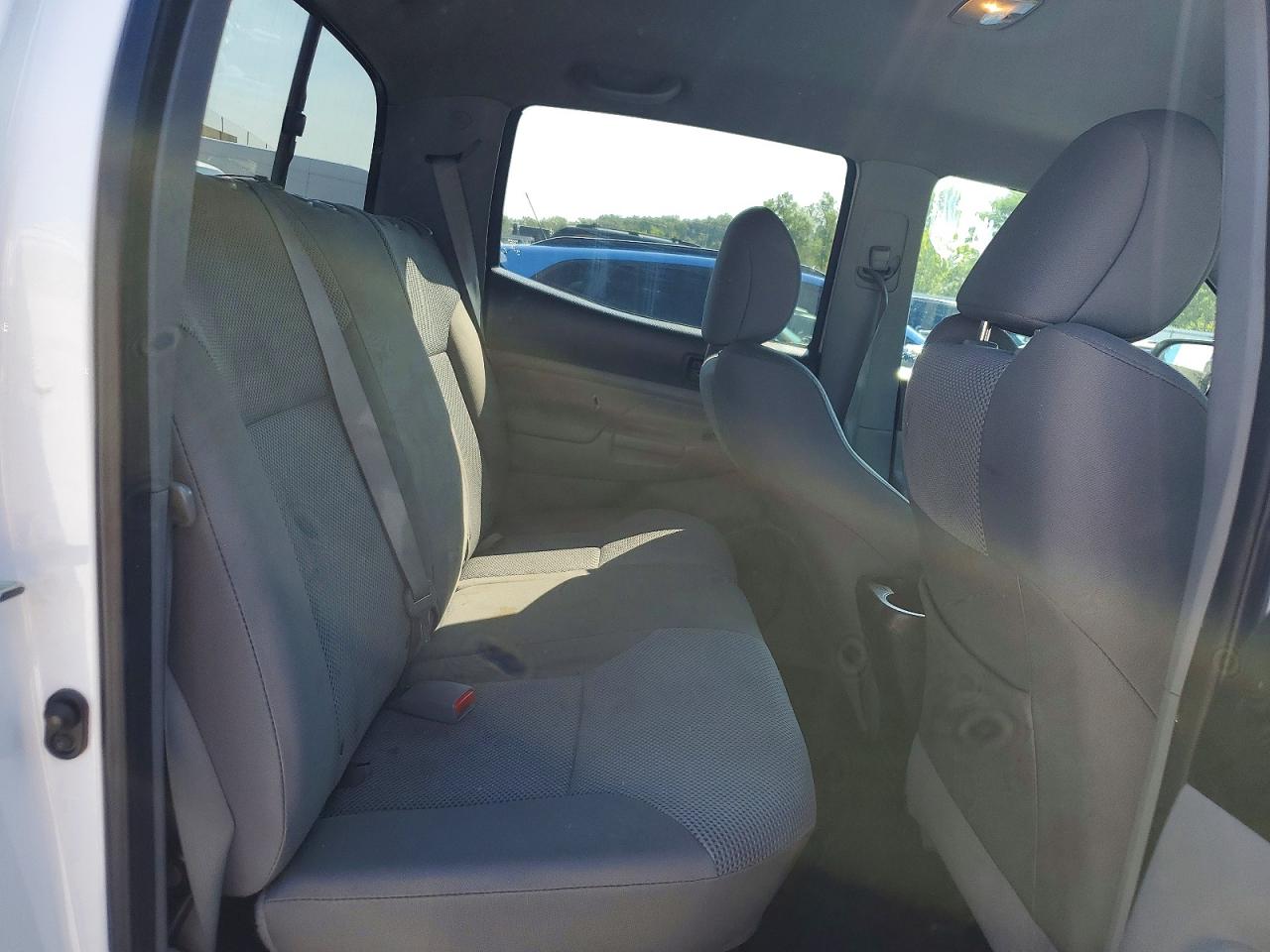 2014 Toyota Tacoma Double Cab White vin: 3TMLU4EN7EM158854