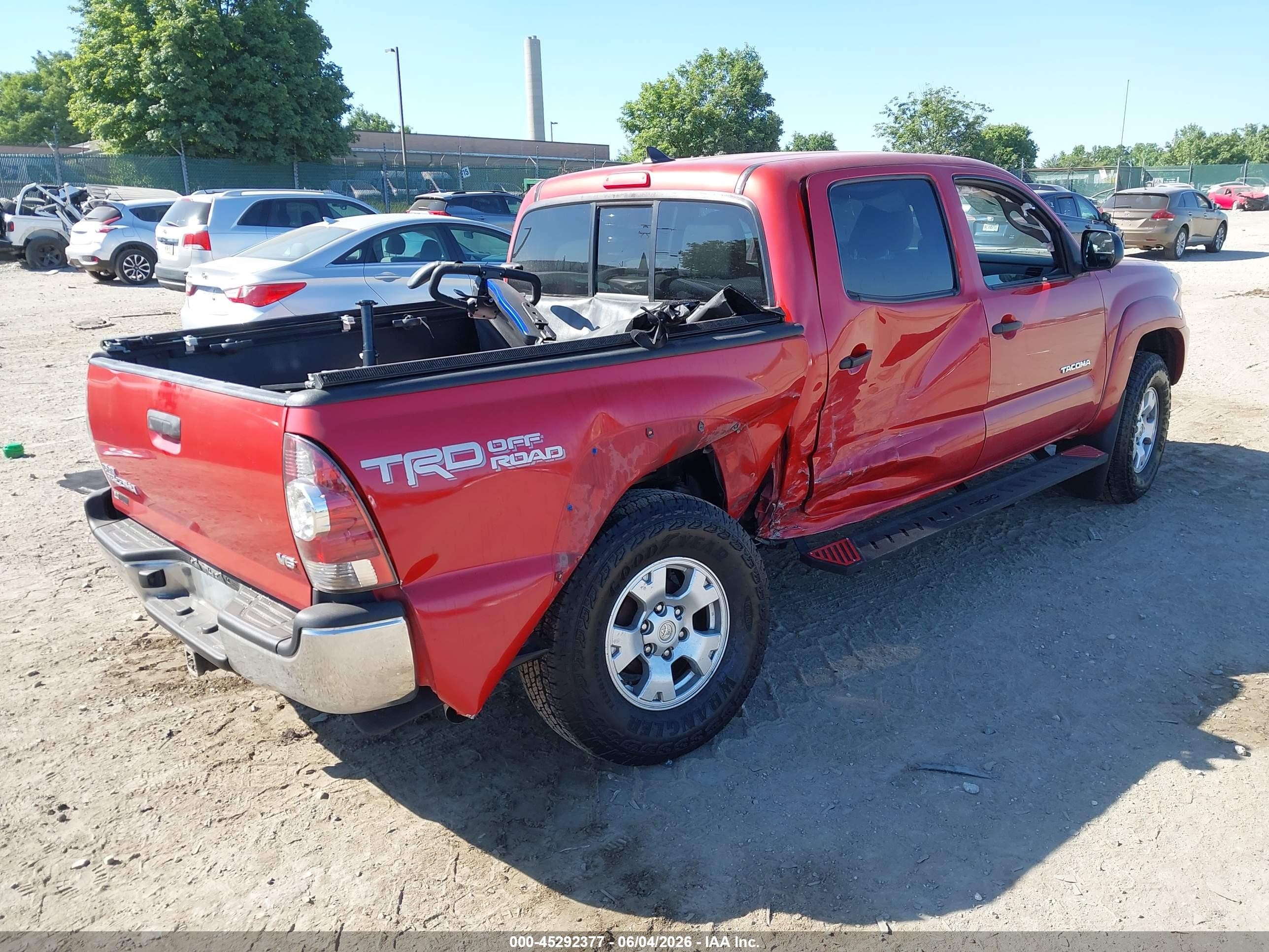 2015 Toyota Tacoma Base V6 Red vin: 3TMLU4EN7FM165577