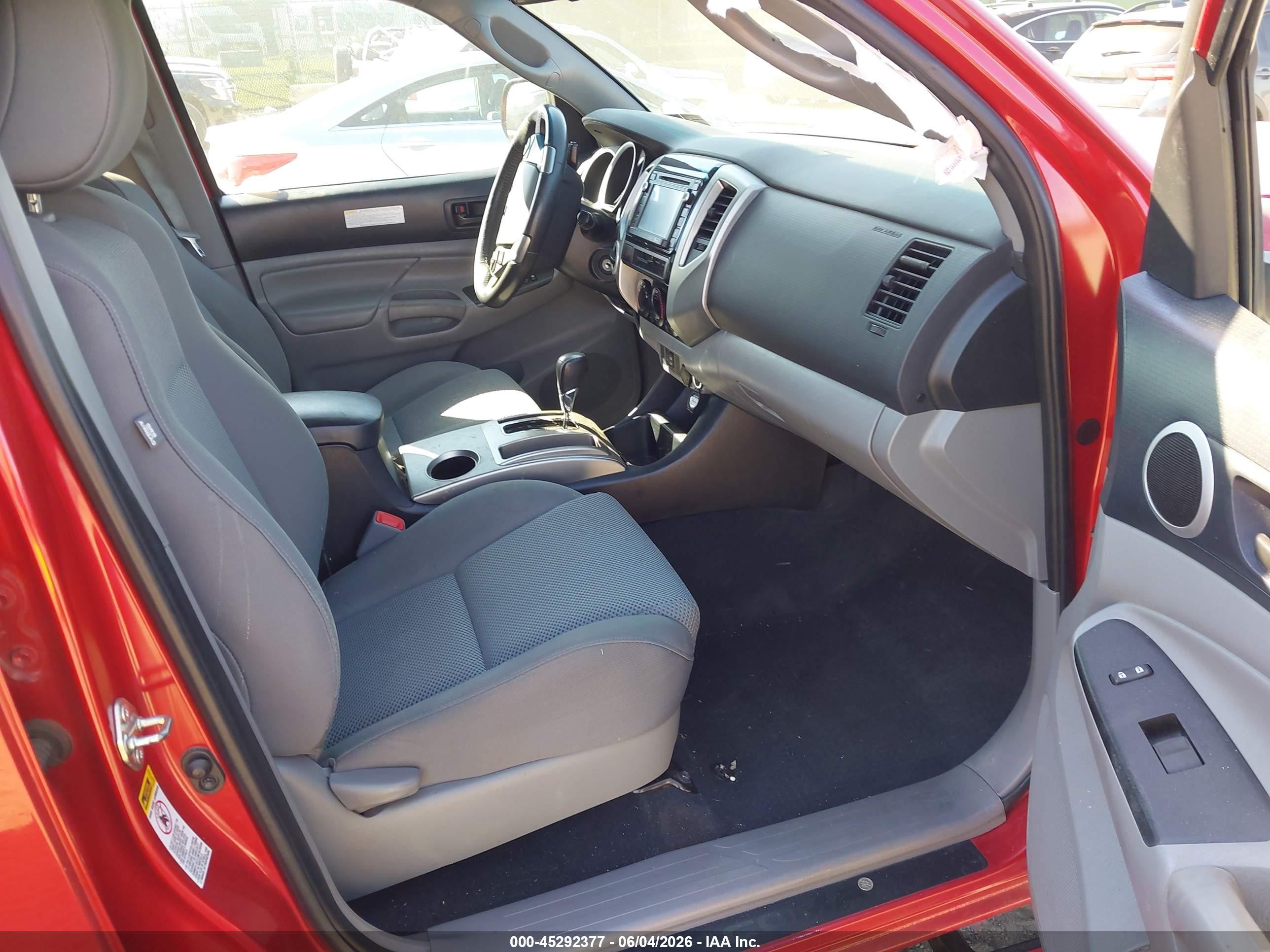 2015 Toyota Tacoma Base V6 Red vin: 3TMLU4EN7FM165577