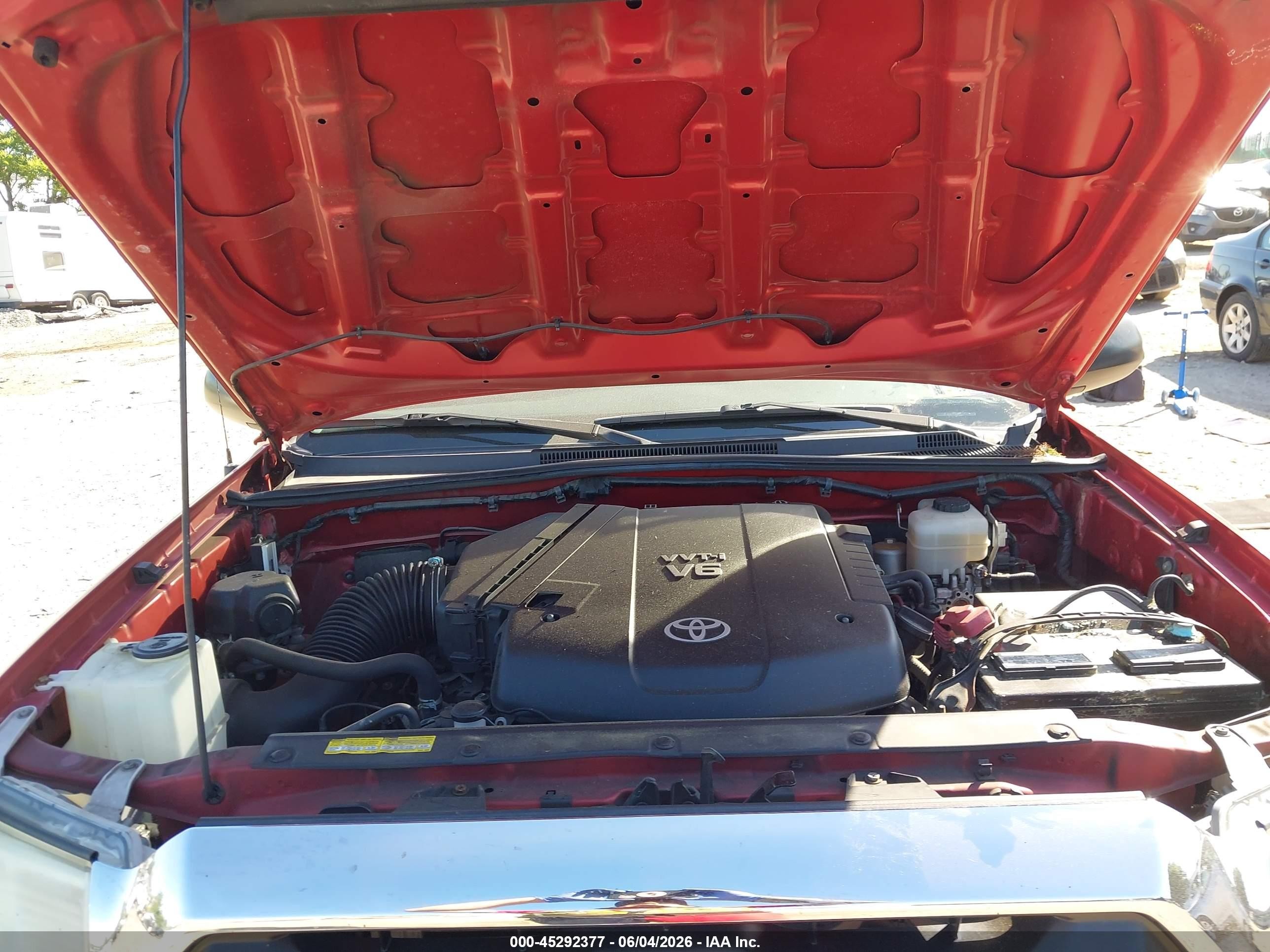 2015 Toyota Tacoma Base V6 Red vin: 3TMLU4EN7FM165577
