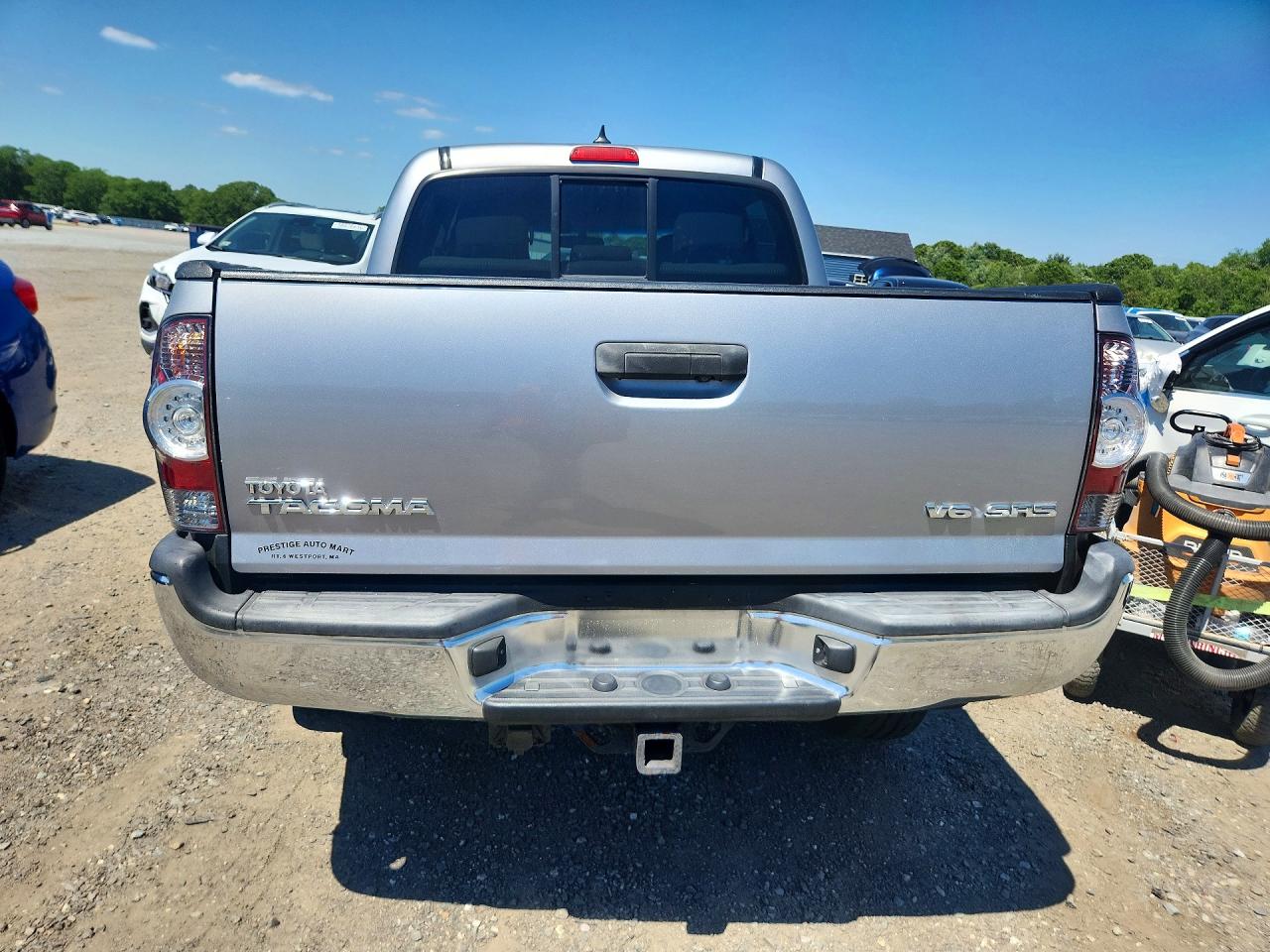 2015 Toyota Tacoma Double Cab Gray vin: 3TMLU4EN7FM166681