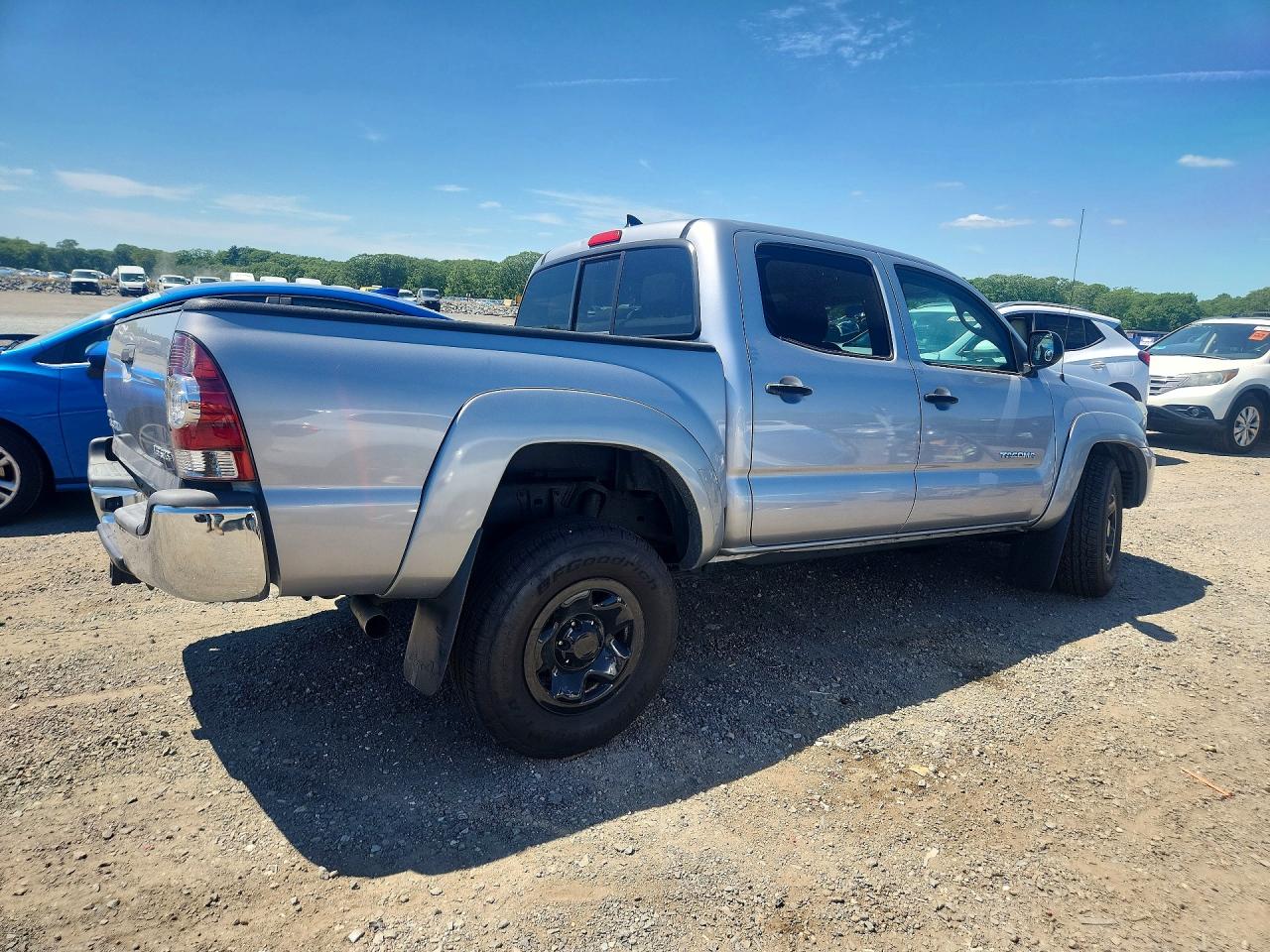 2015 Toyota Tacoma Double Cab Gray vin: 3TMLU4EN7FM166681