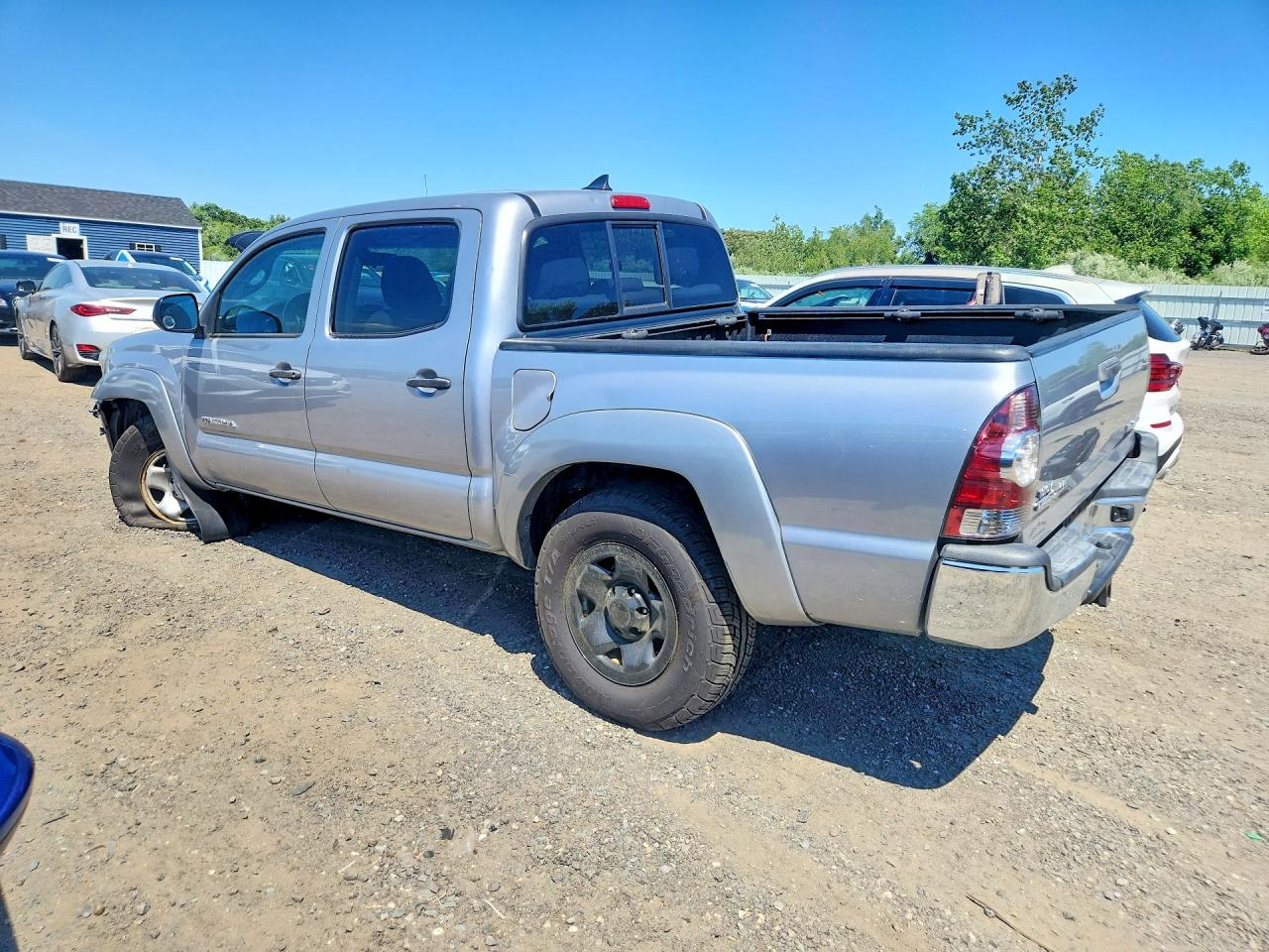 2015 Toyota Tacoma Double Cab Gray vin: 3TMLU4EN7FM166681