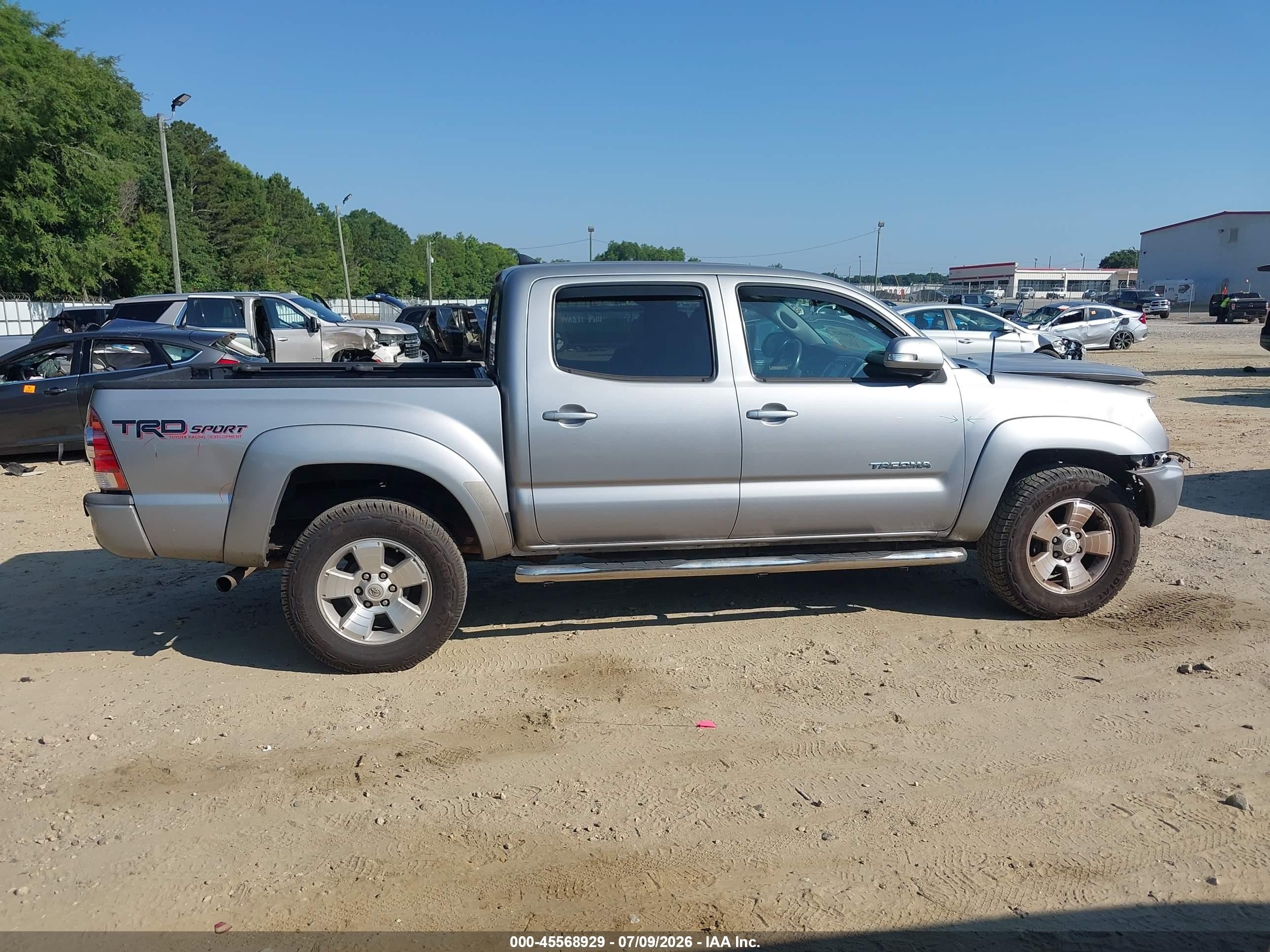 2015 Toyota Tacoma Base V6 Silver vin: 3TMLU4EN7FM174702