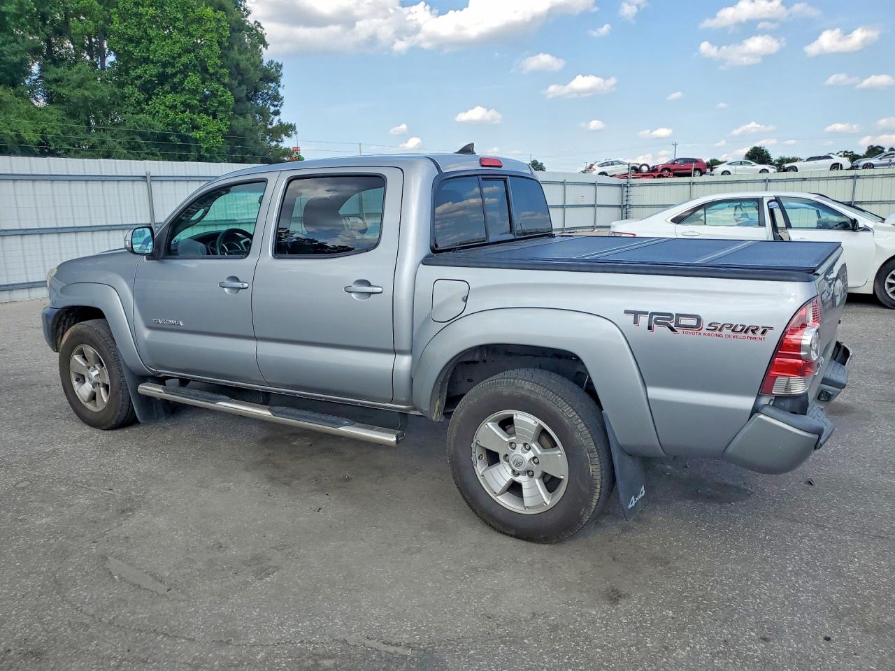 2015 Toyota Tacoma V6 Серый vin: 3TMLU4EN7FM178586