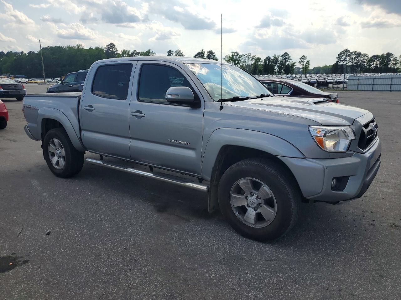 2015 Toyota Tacoma V6 Серый vin: 3TMLU4EN7FM178586
