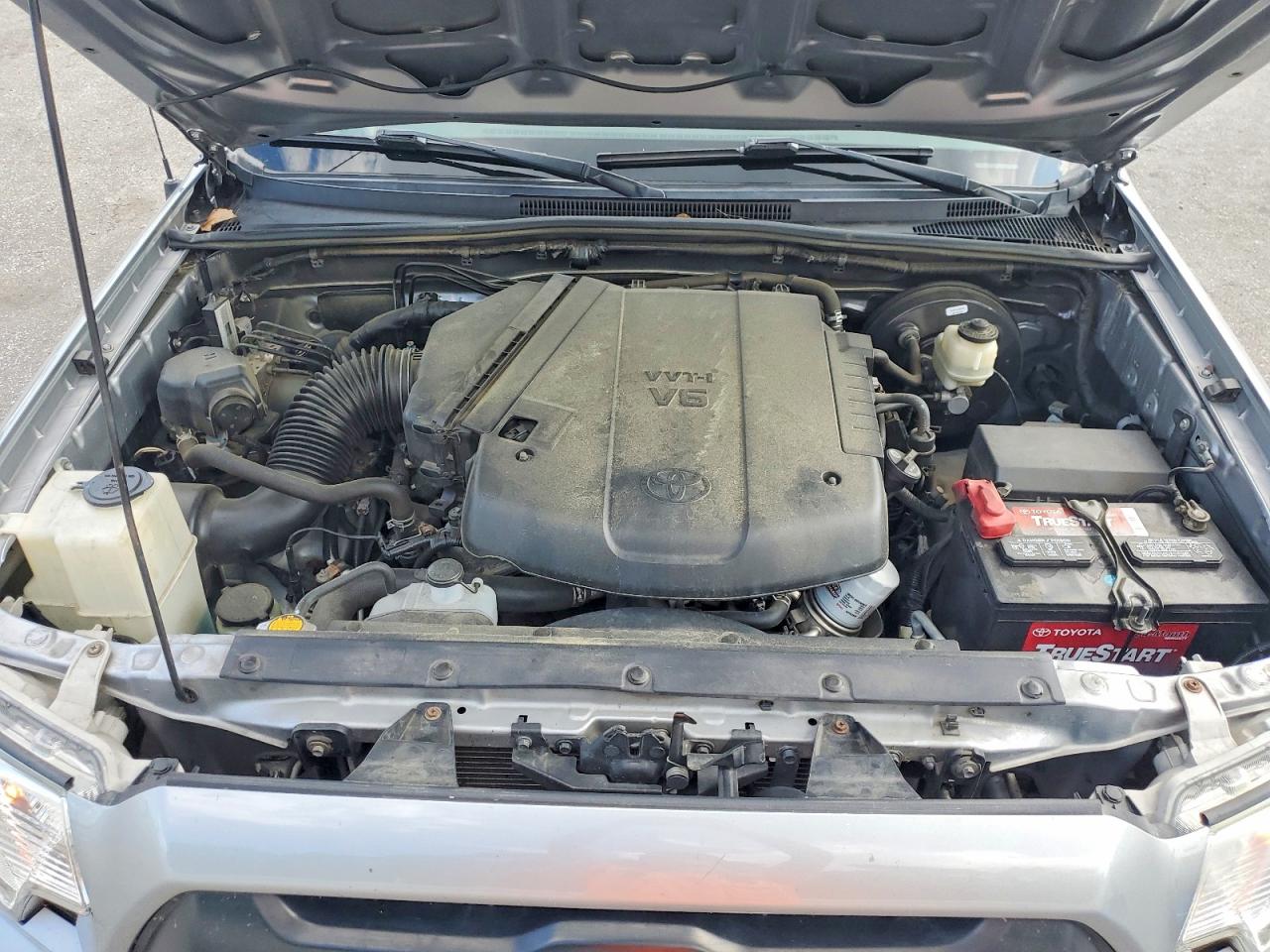 2015 Toyota Tacoma V6 Серый vin: 3TMLU4EN7FM178586