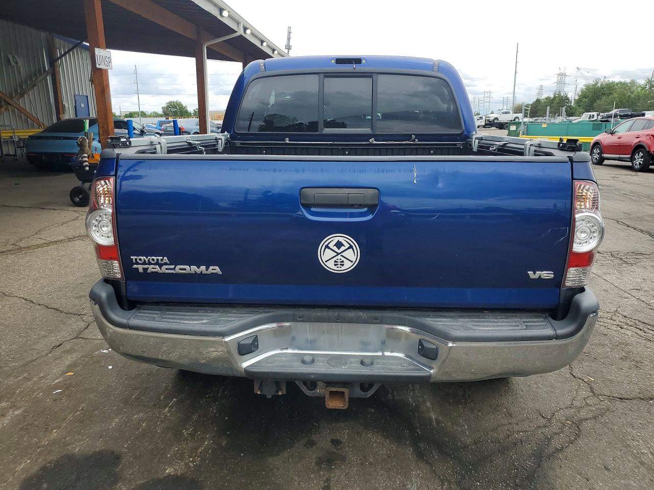 2015 Toyota Tacoma V6 Blue vin: 3TMLU4EN7FM183559