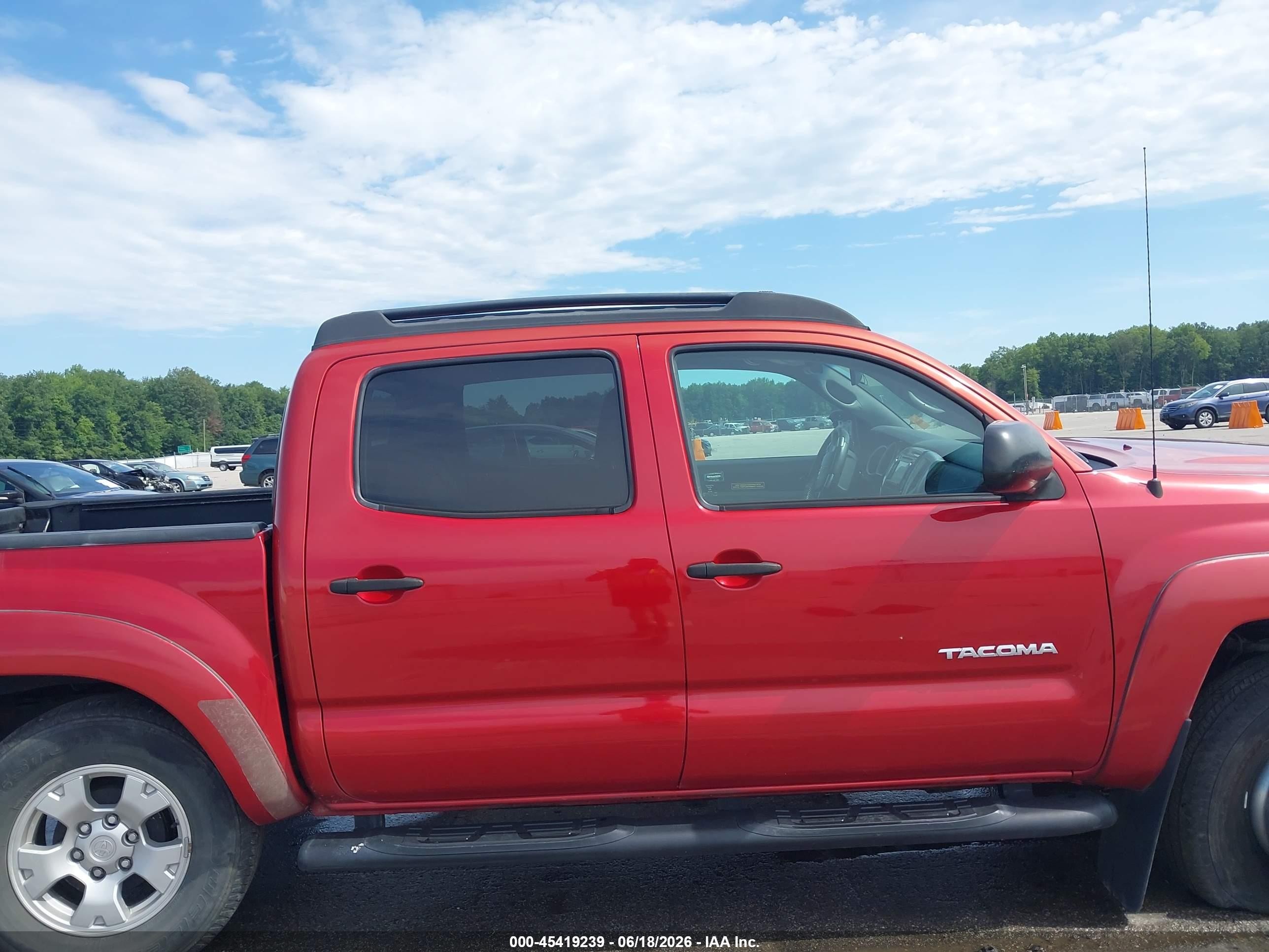 2015 Toyota Tacoma Base V6 Red vin: 3TMLU4EN7FM185070