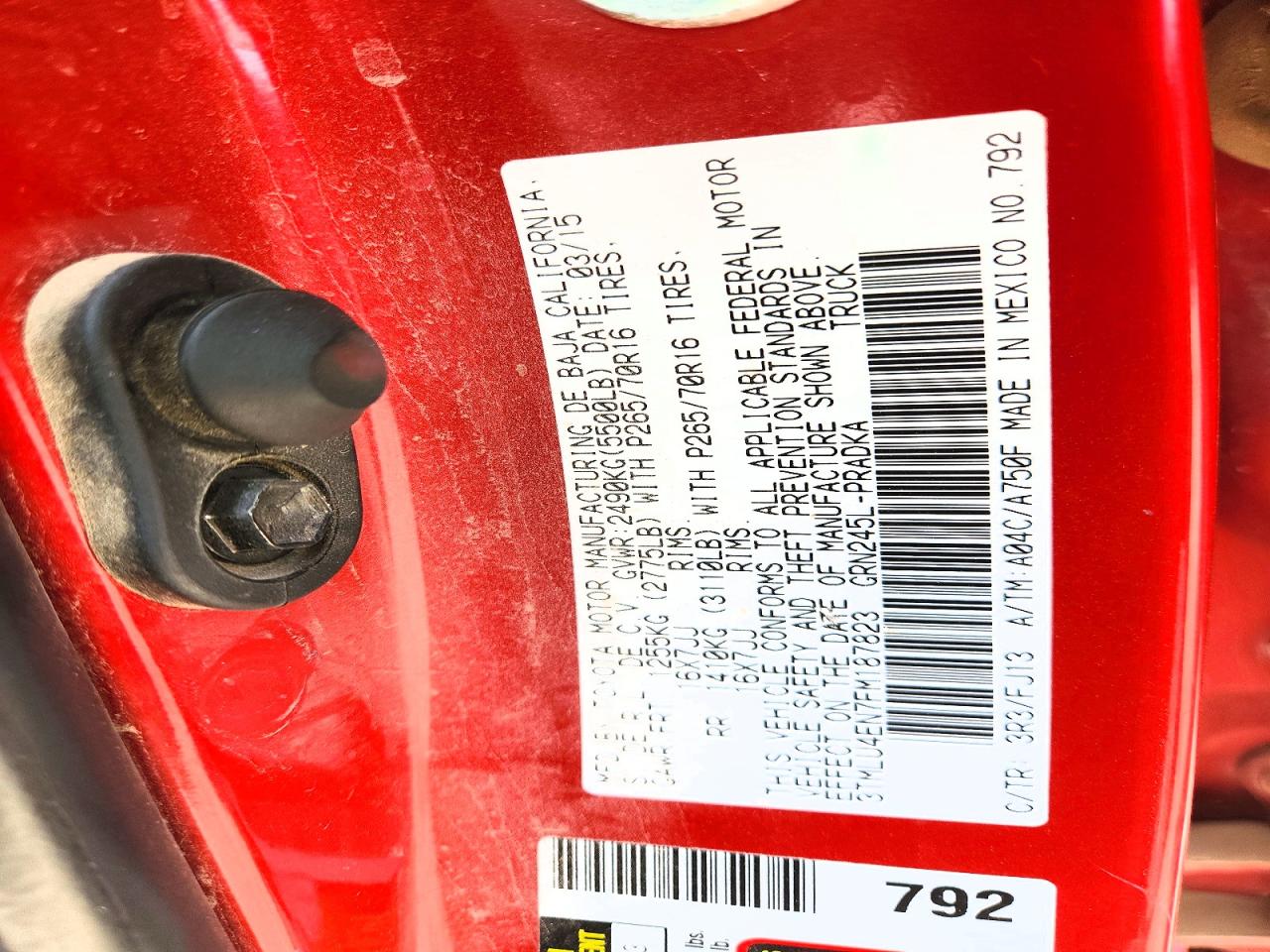 2015 Toyota Tacoma V6 Red vin: 3TMLU4EN7FM187823