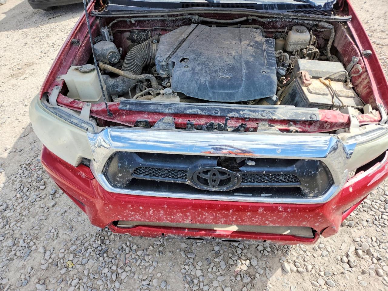 2015 Toyota Tacoma V6 Red vin: 3TMLU4EN7FM187823