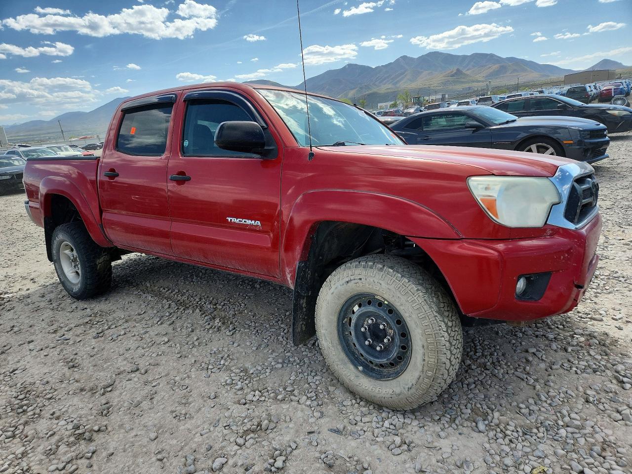 2015 Toyota Tacoma V6 Red vin: 3TMLU4EN7FM187823
