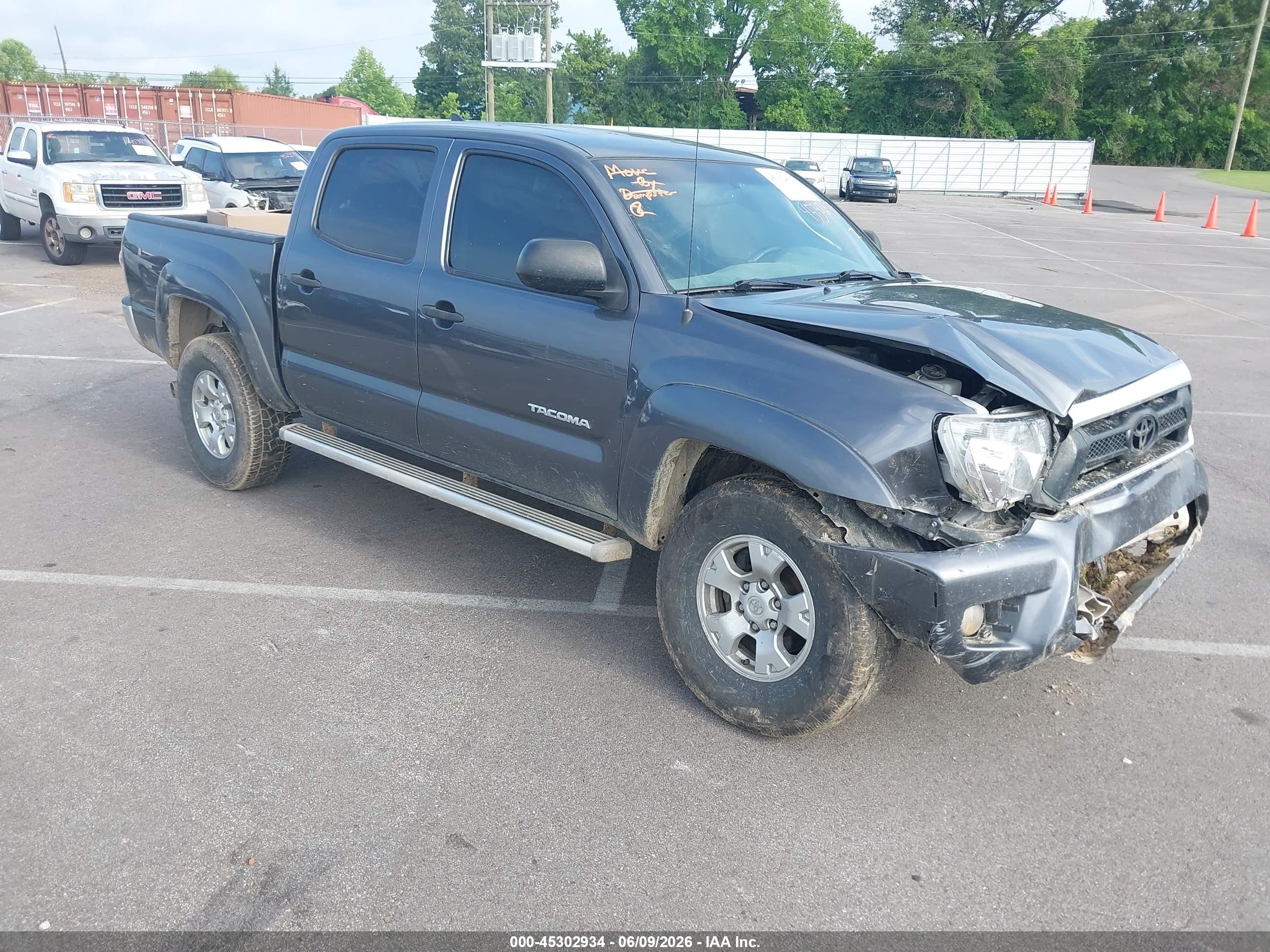 2015 Toyota Tacoma Base V6 Gray vin: 3TMLU4EN7FM196635