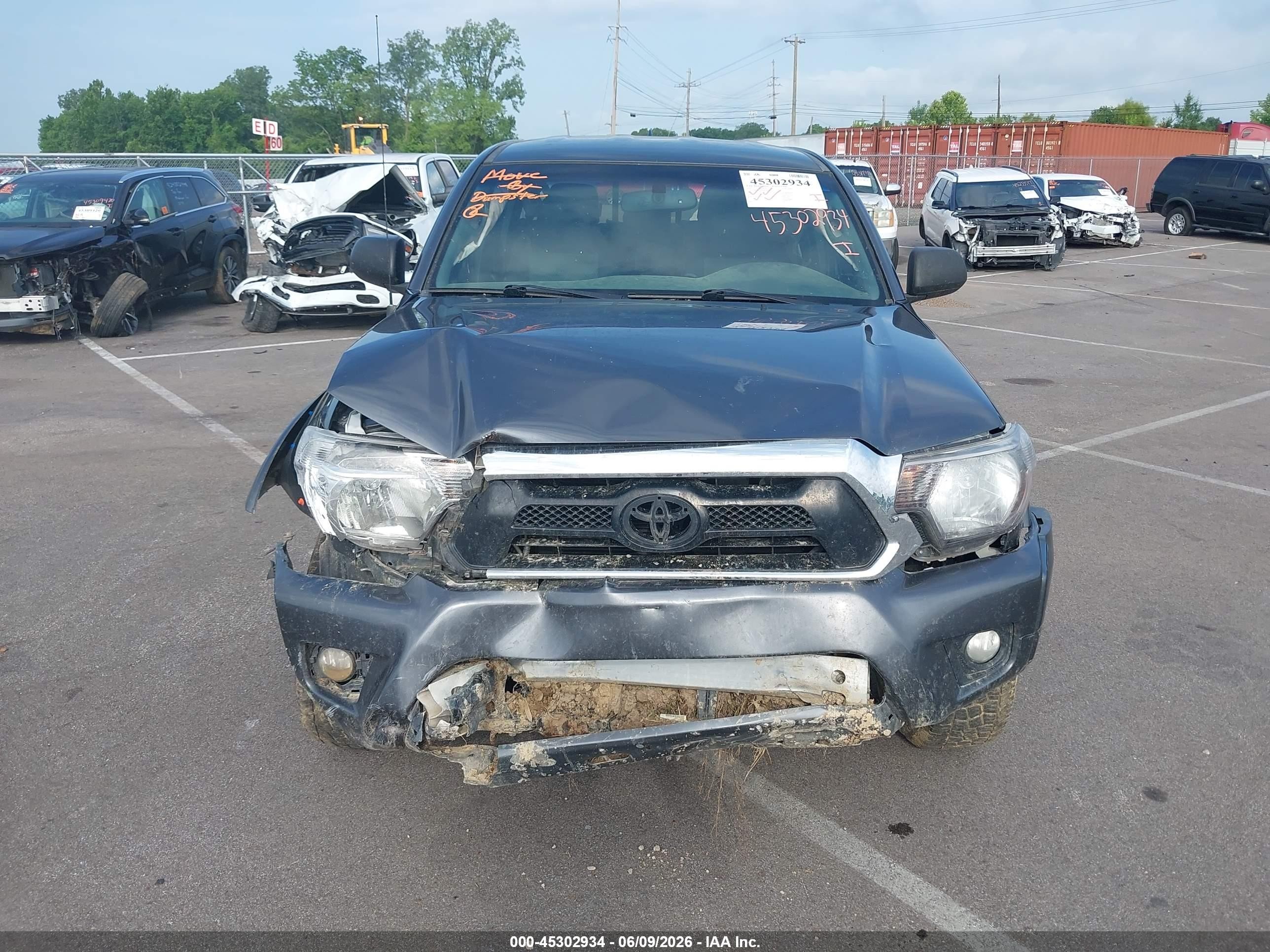 2015 Toyota Tacoma Base V6 Gray vin: 3TMLU4EN7FM196635