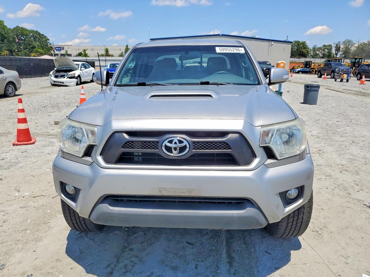 2015 Toyota Tacoma V6 Silver vin: 3TMLU4EN7FM198255