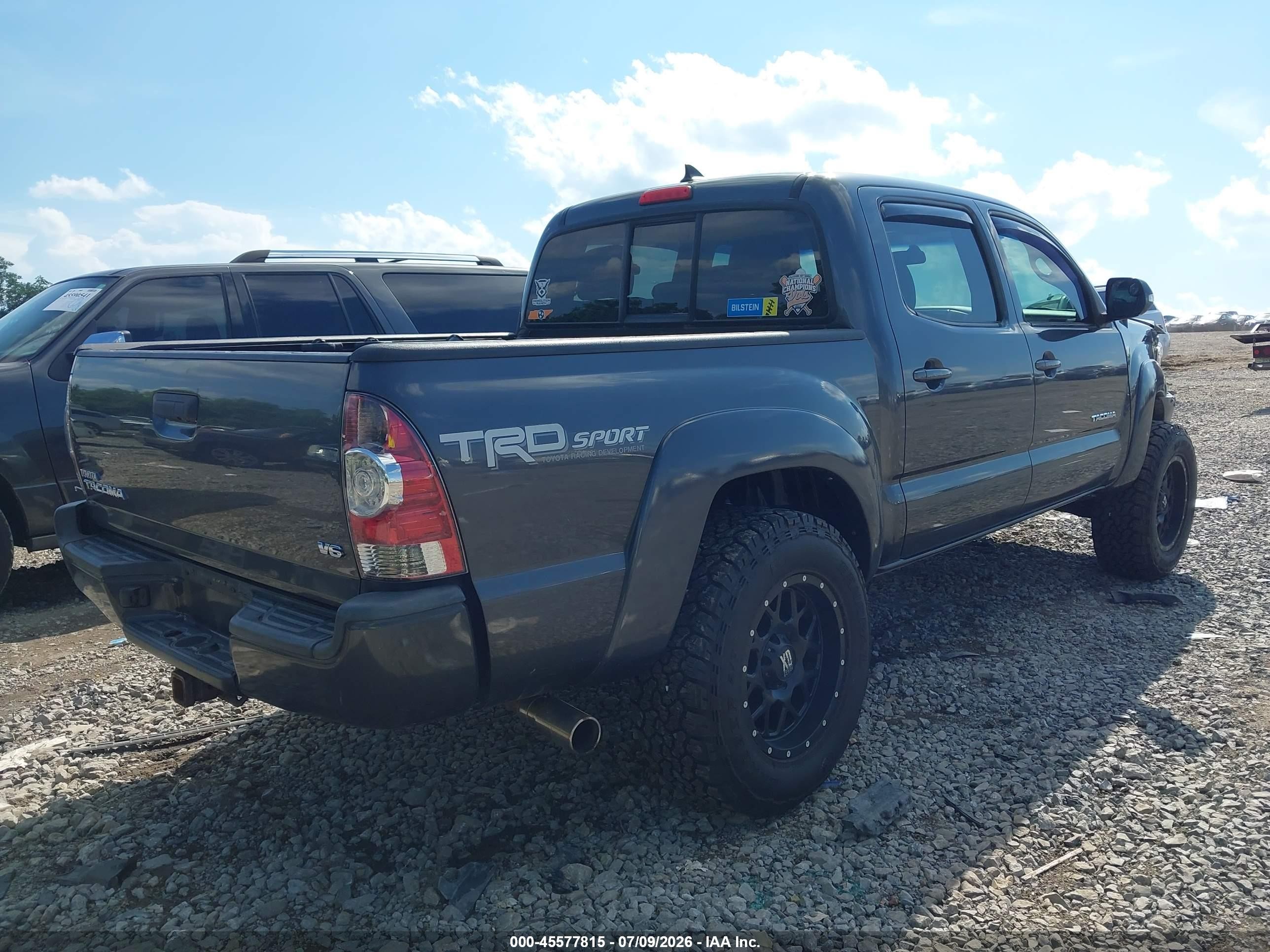 2015 Toyota Tacoma Base V6 Серый vin: 3TMLU4EN7FM200120