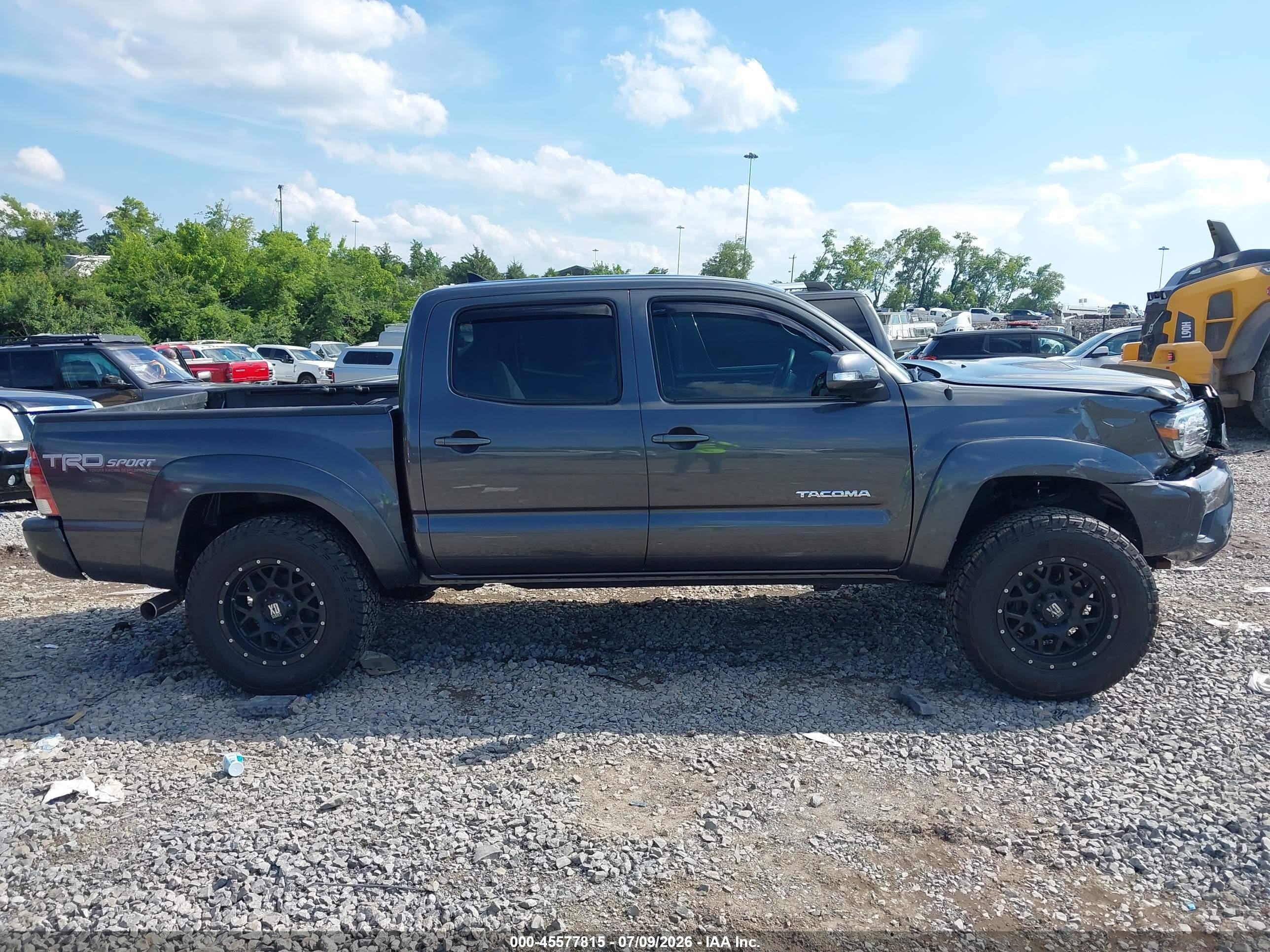 2015 Toyota Tacoma Base V6 Серый vin: 3TMLU4EN7FM200120