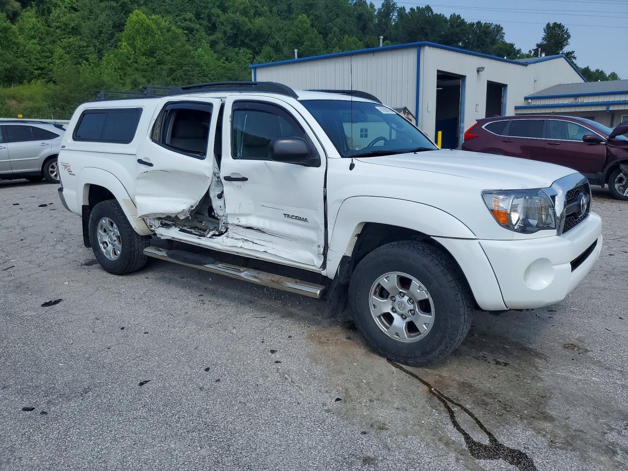 2011 Toyota Tacoma Double Cab White vin: 3TMLU4EN8BM072724