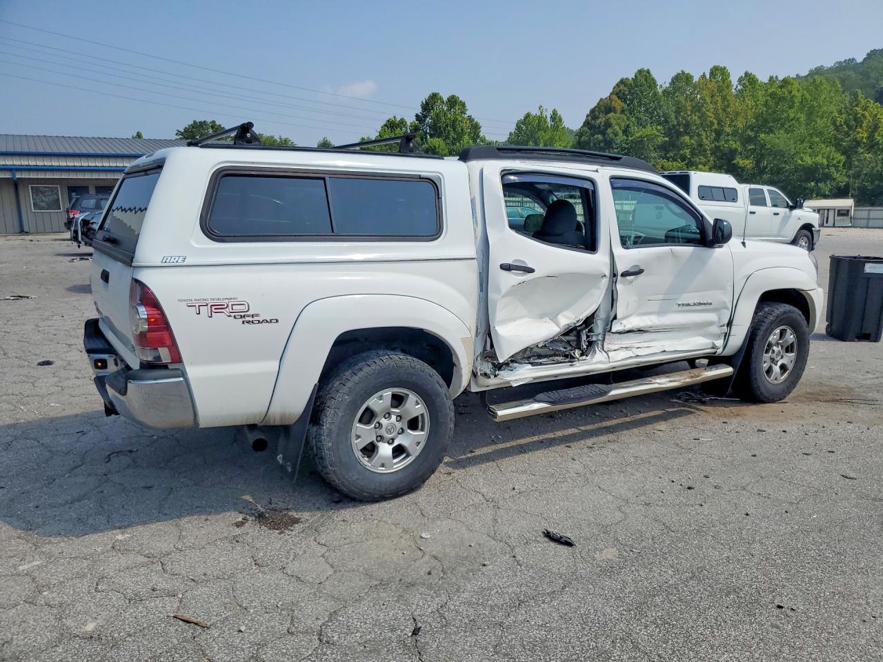 2011 Toyota Tacoma Double Cab White vin: 3TMLU4EN8BM072724