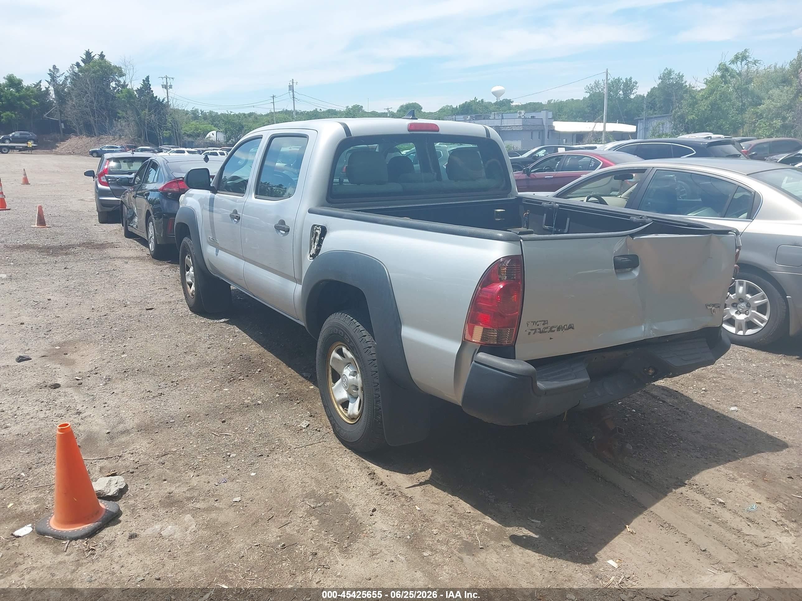 2012 Toyota Tacoma Base V6 Silver vin: 3TMLU4EN8CM085507