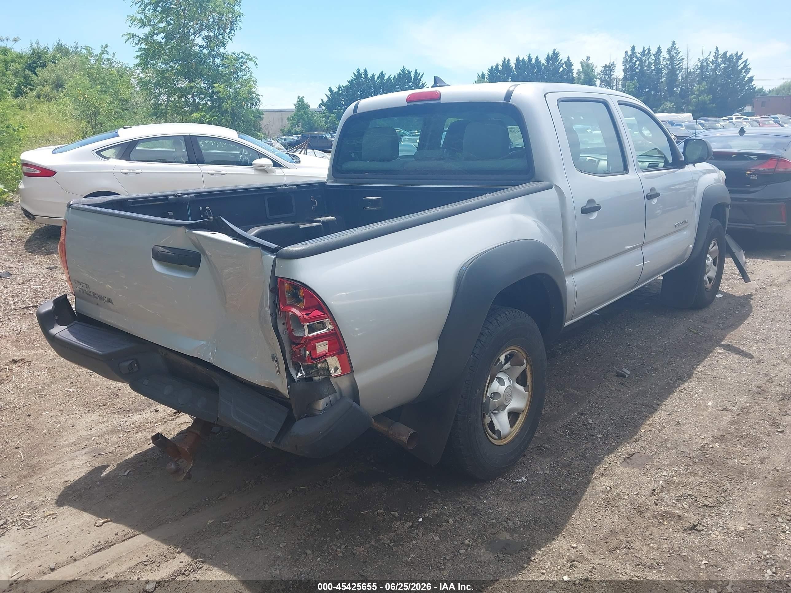 2012 Toyota Tacoma Base V6 Silver vin: 3TMLU4EN8CM085507