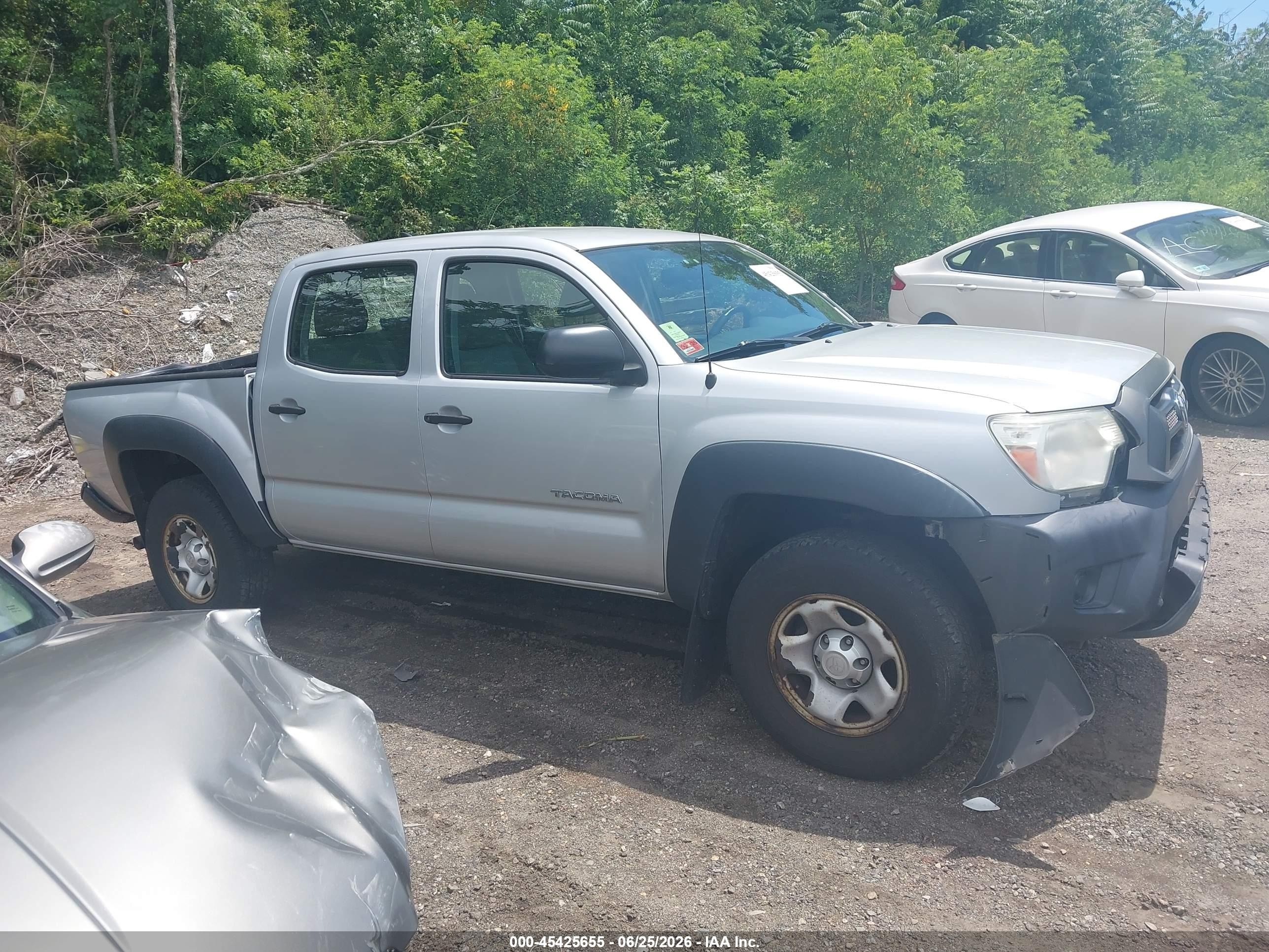 2012 Toyota Tacoma Base V6 Silver vin: 3TMLU4EN8CM085507