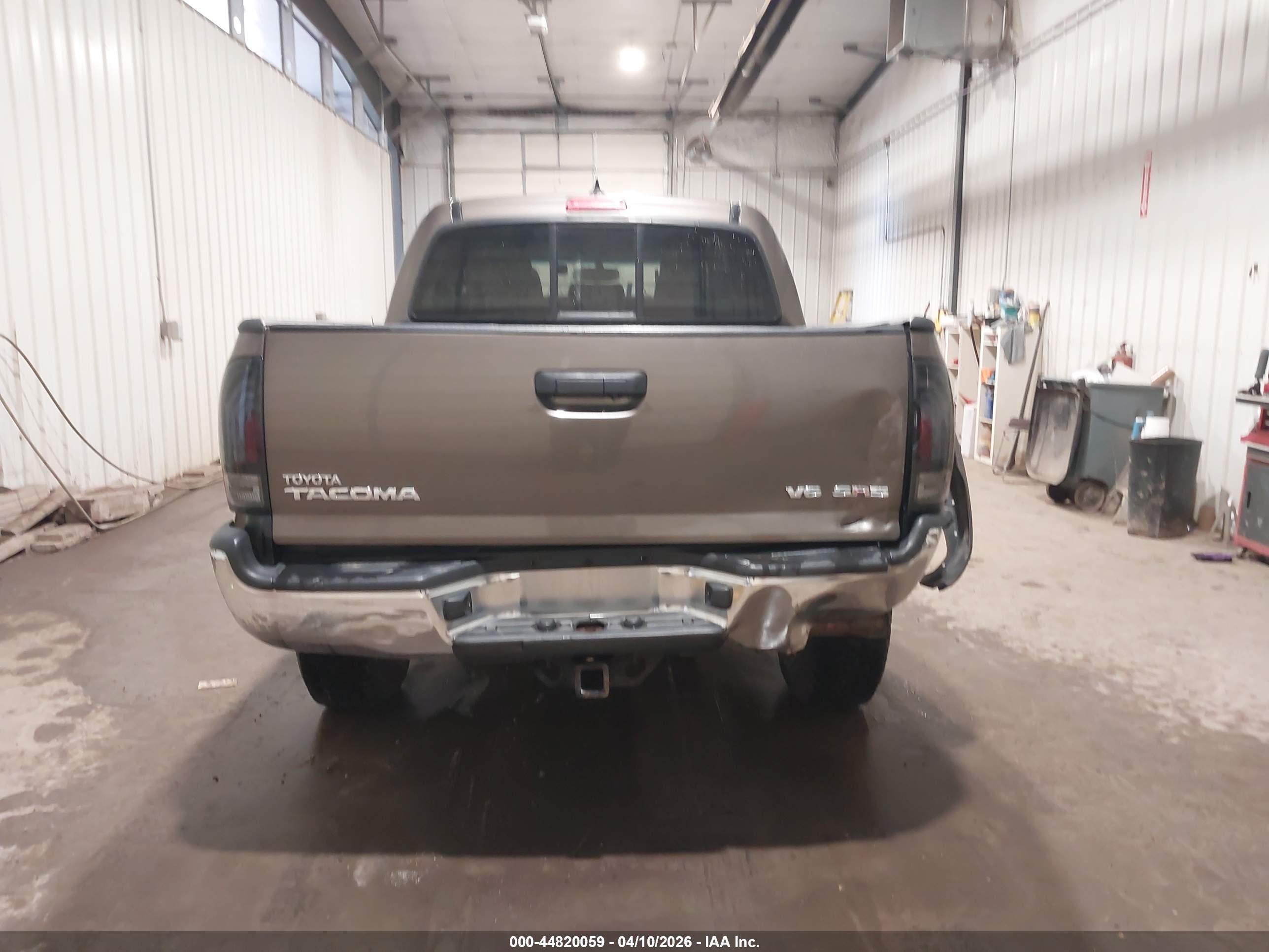 2012 Toyota Tacoma Base V6 Gray vin: 3TMLU4EN8CM089900