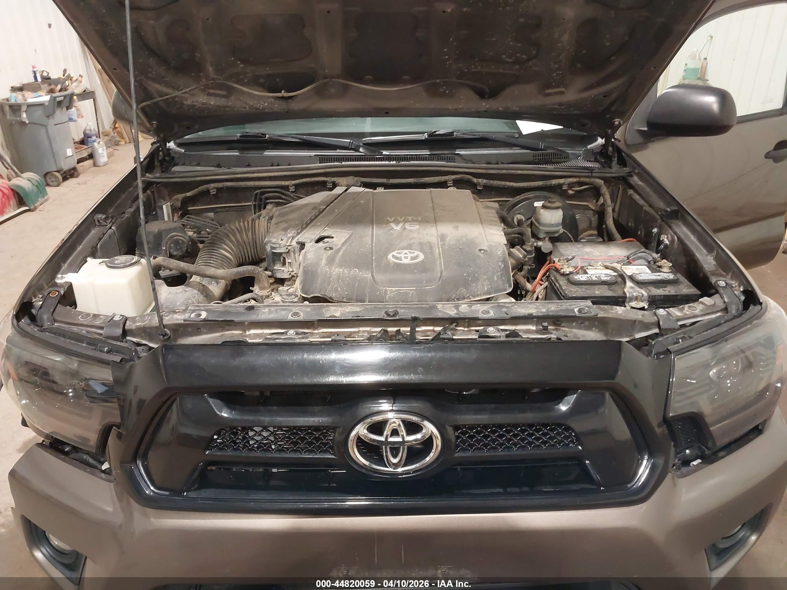 2012 Toyota Tacoma Base V6 Gray vin: 3TMLU4EN8CM089900
