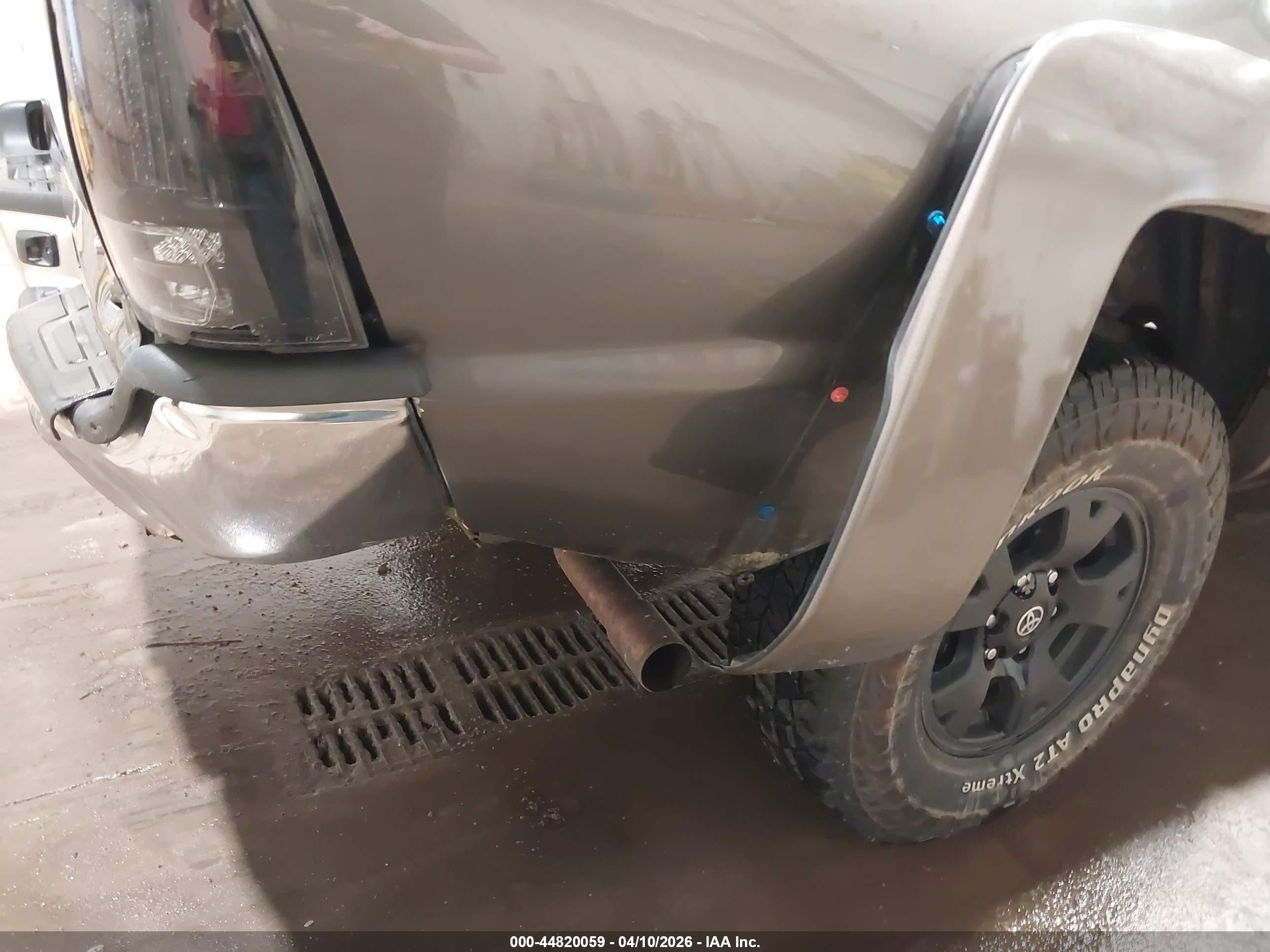 2012 Toyota Tacoma Base V6 Gray vin: 3TMLU4EN8CM089900