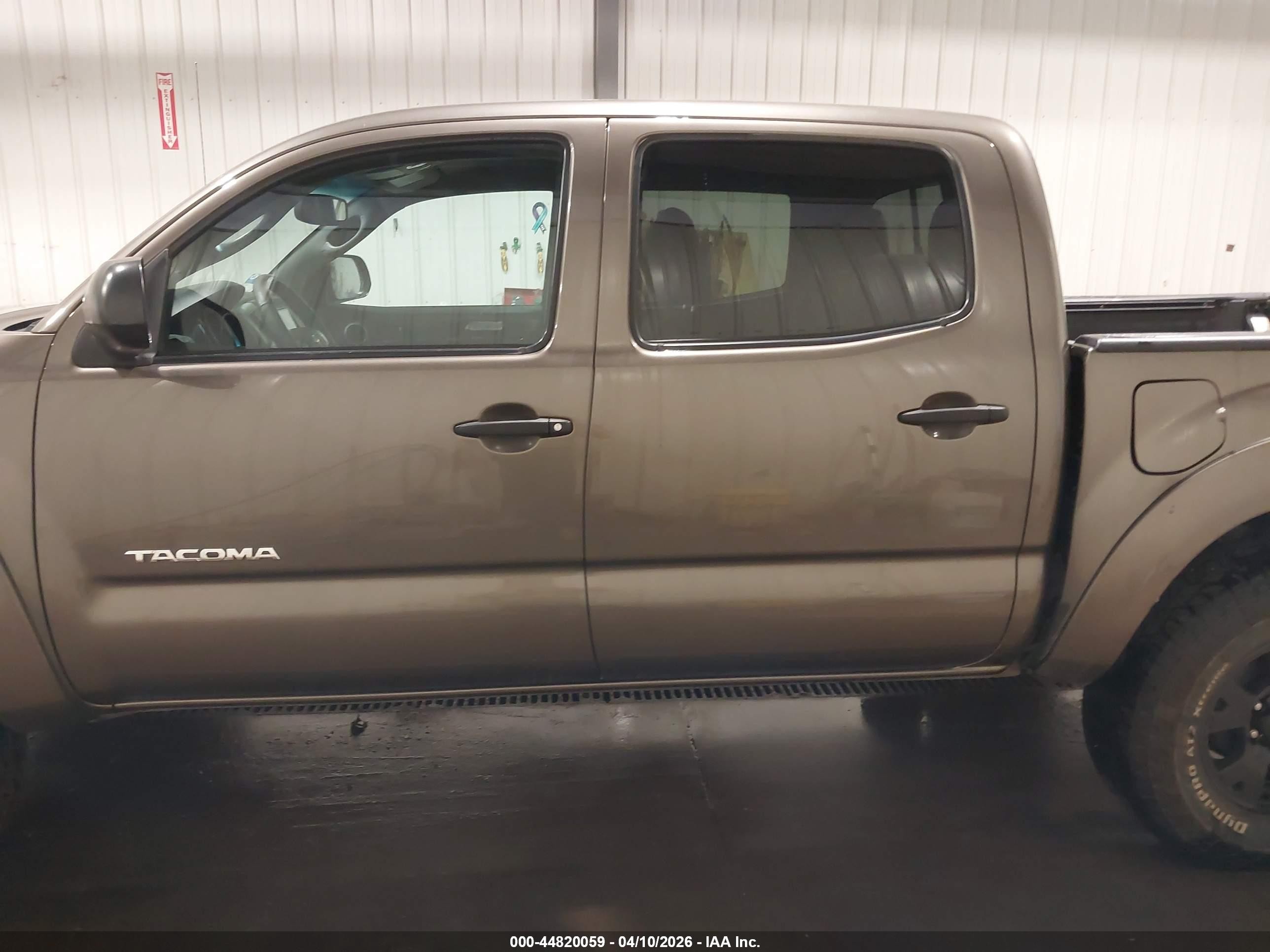 2012 Toyota Tacoma Base V6 Gray vin: 3TMLU4EN8CM089900