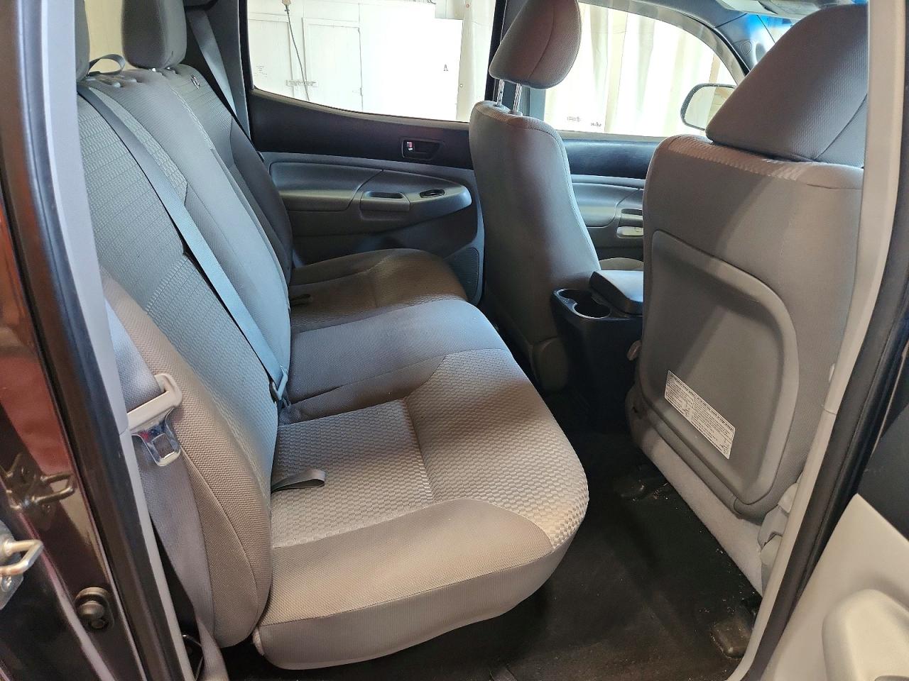 2012 Toyota Tacoma Double Cab Серый vin: 3TMLU4EN8CM092070