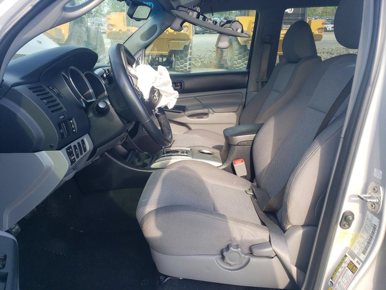 2013 Toyota Tacoma Double Cab Silver vin: 3TMLU4EN8DM103893