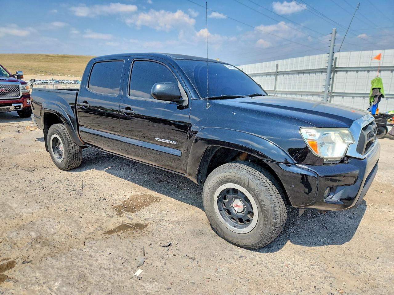 2013 Toyota Tacoma Double Cab Black vin: 3TMLU4EN8DM109953