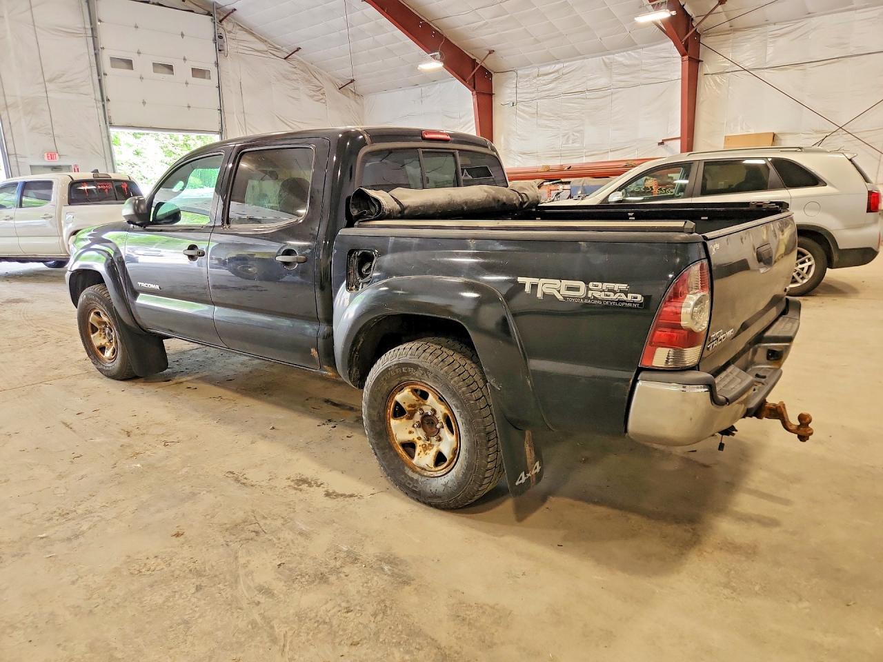 2013 Toyota Tacoma Double Cab Black vin: 3TMLU4EN8DM122587
