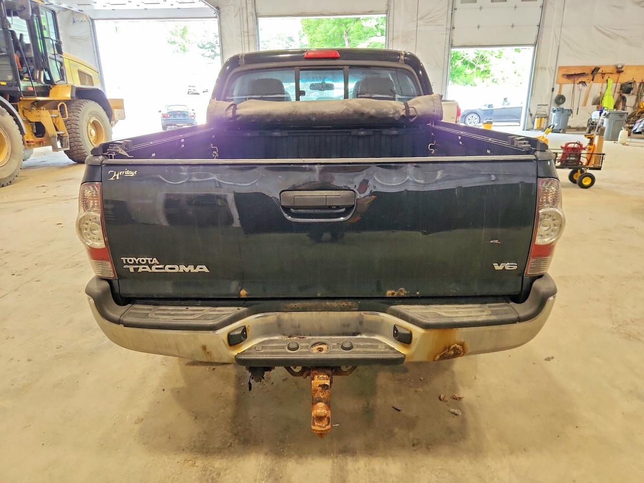 2013 Toyota Tacoma Double Cab Black vin: 3TMLU4EN8DM122587