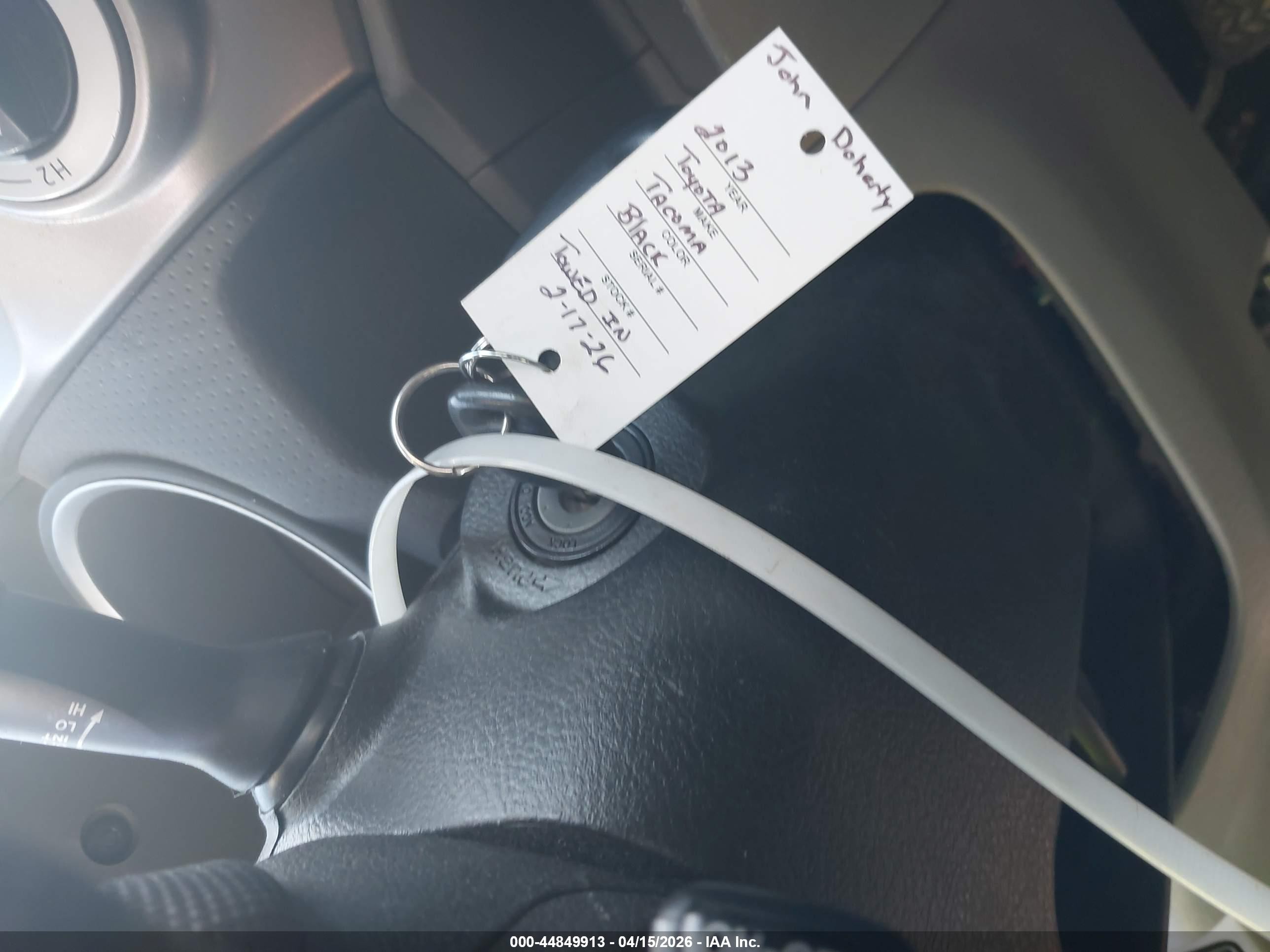 2013 Toyota Tacoma Base V6 Black vin: 3TMLU4EN8DM126297