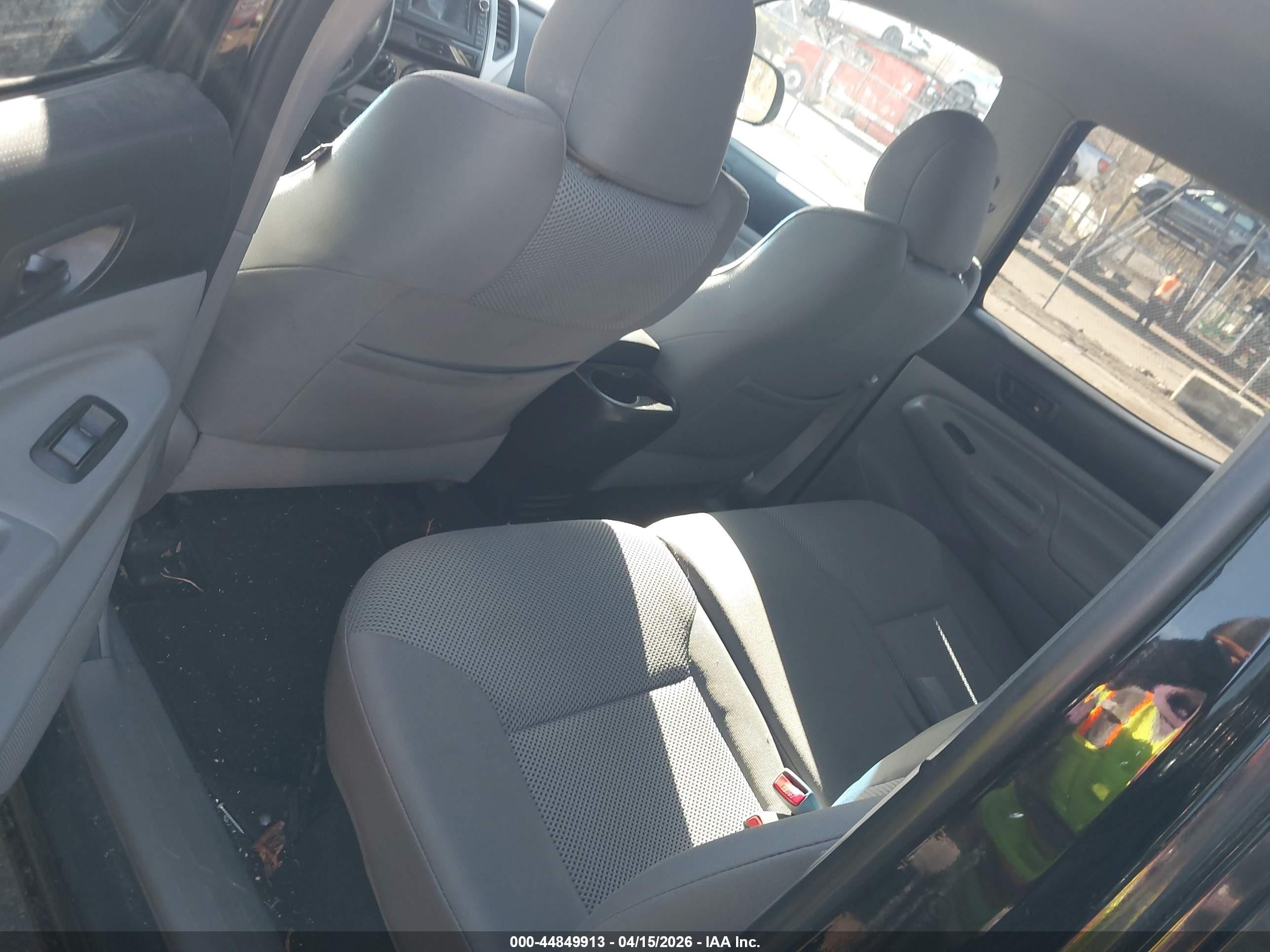 2013 Toyota Tacoma Base V6 Black vin: 3TMLU4EN8DM126297
