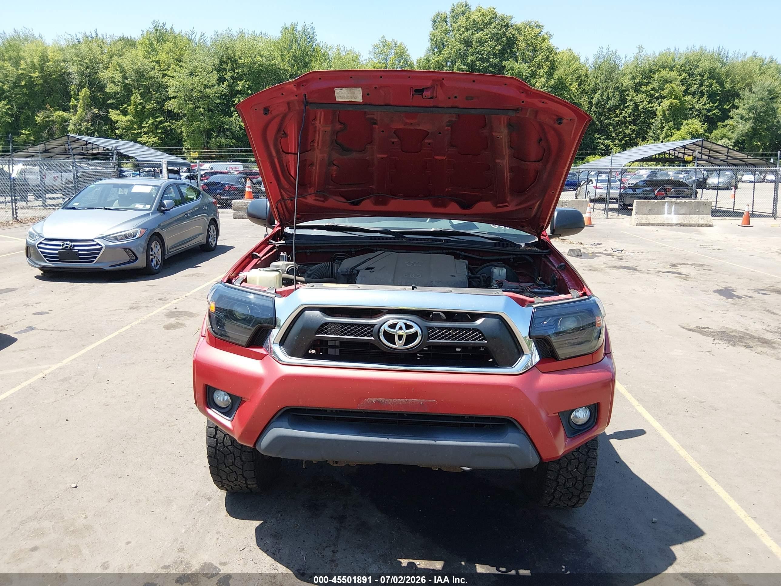 2013 Toyota Tacoma Base V6 Red vin: 3TMLU4EN8DM126459